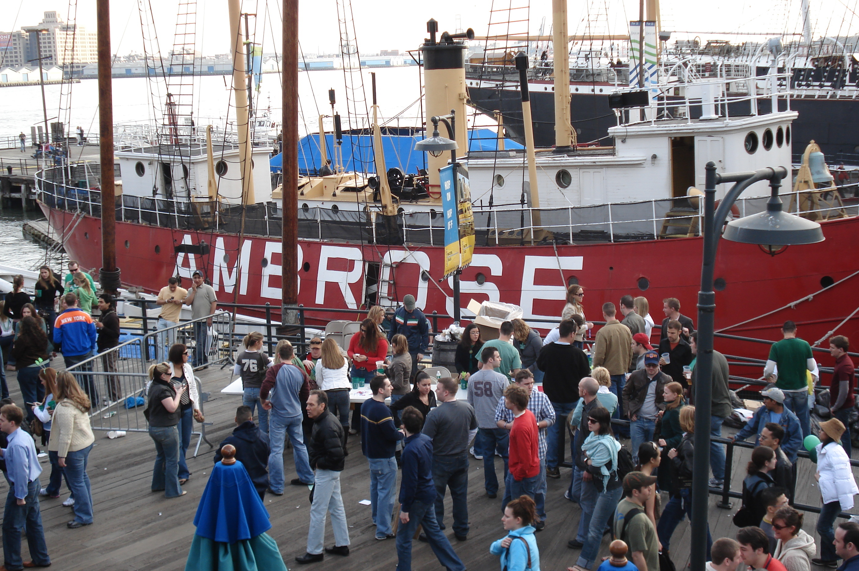 Picture United States New York South Street seaport 2006-03 44 - Tours South Street seaport