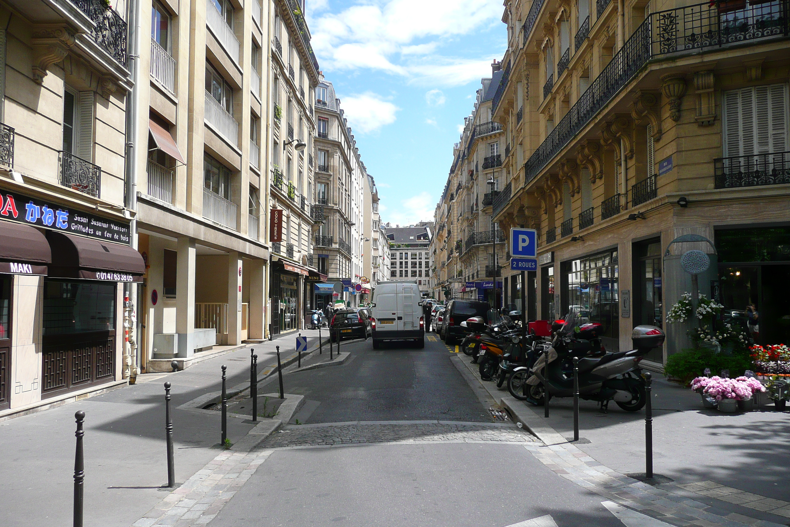 Picture France Paris Avenue Niel 2007-06 48 - Tours Avenue Niel