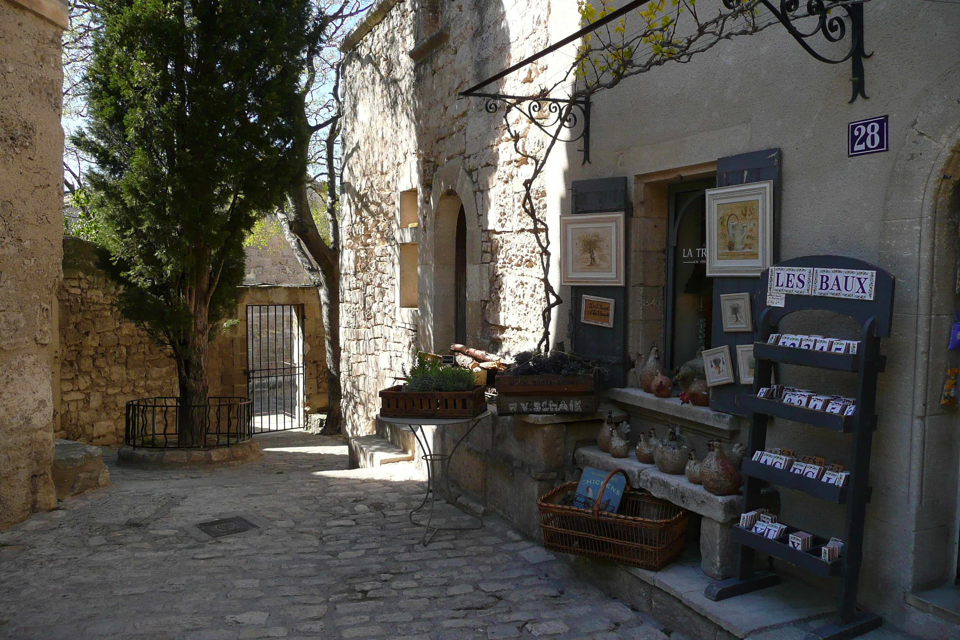 Picture France Baux de Provence Baux de Provence Village 2008-04 51 - History Baux de Provence Village