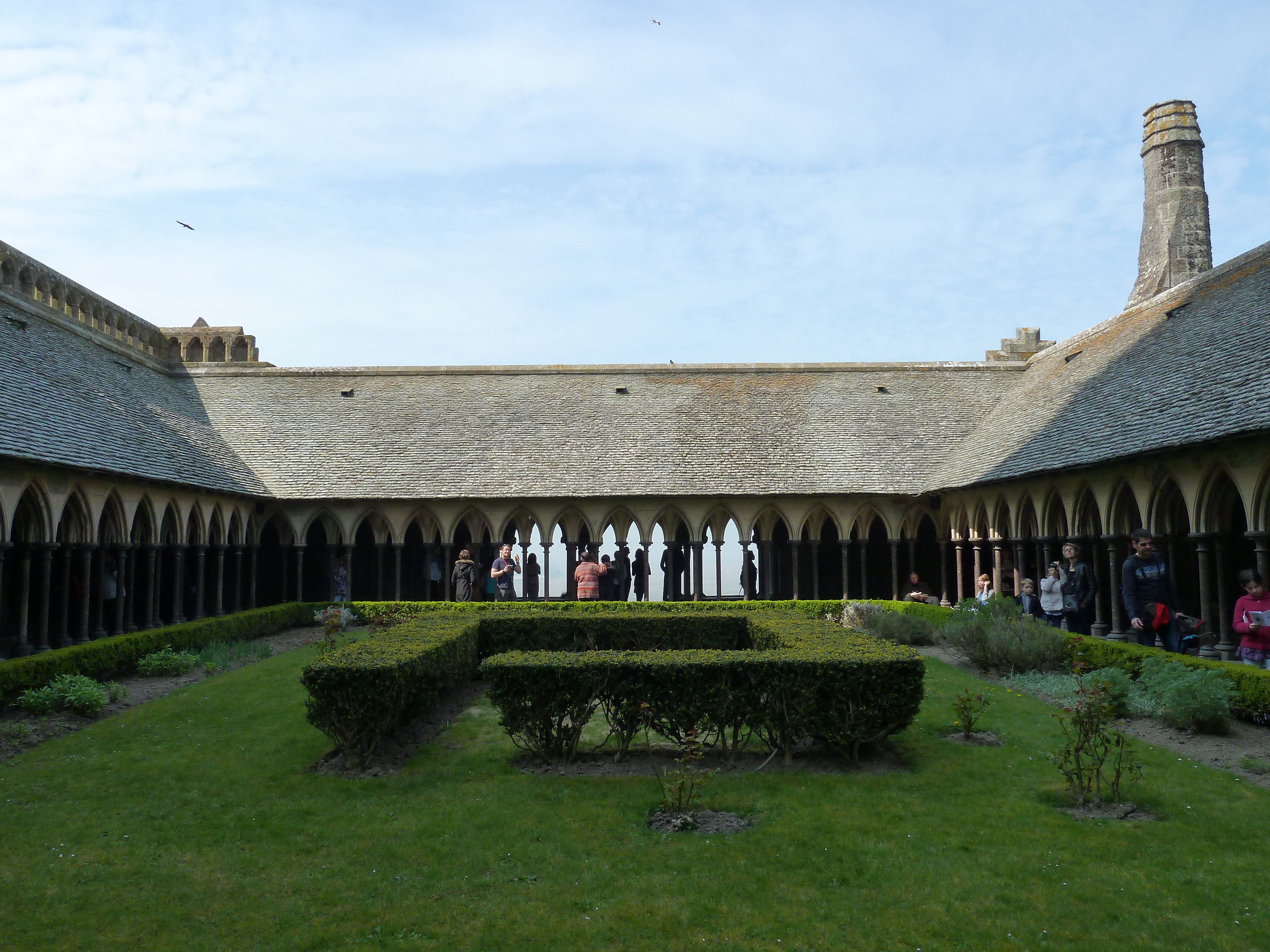 Picture France Mont St Michel Mont St Michel Abbey Cloister 2010-04 83 - Tour Mont St Michel Abbey Cloister