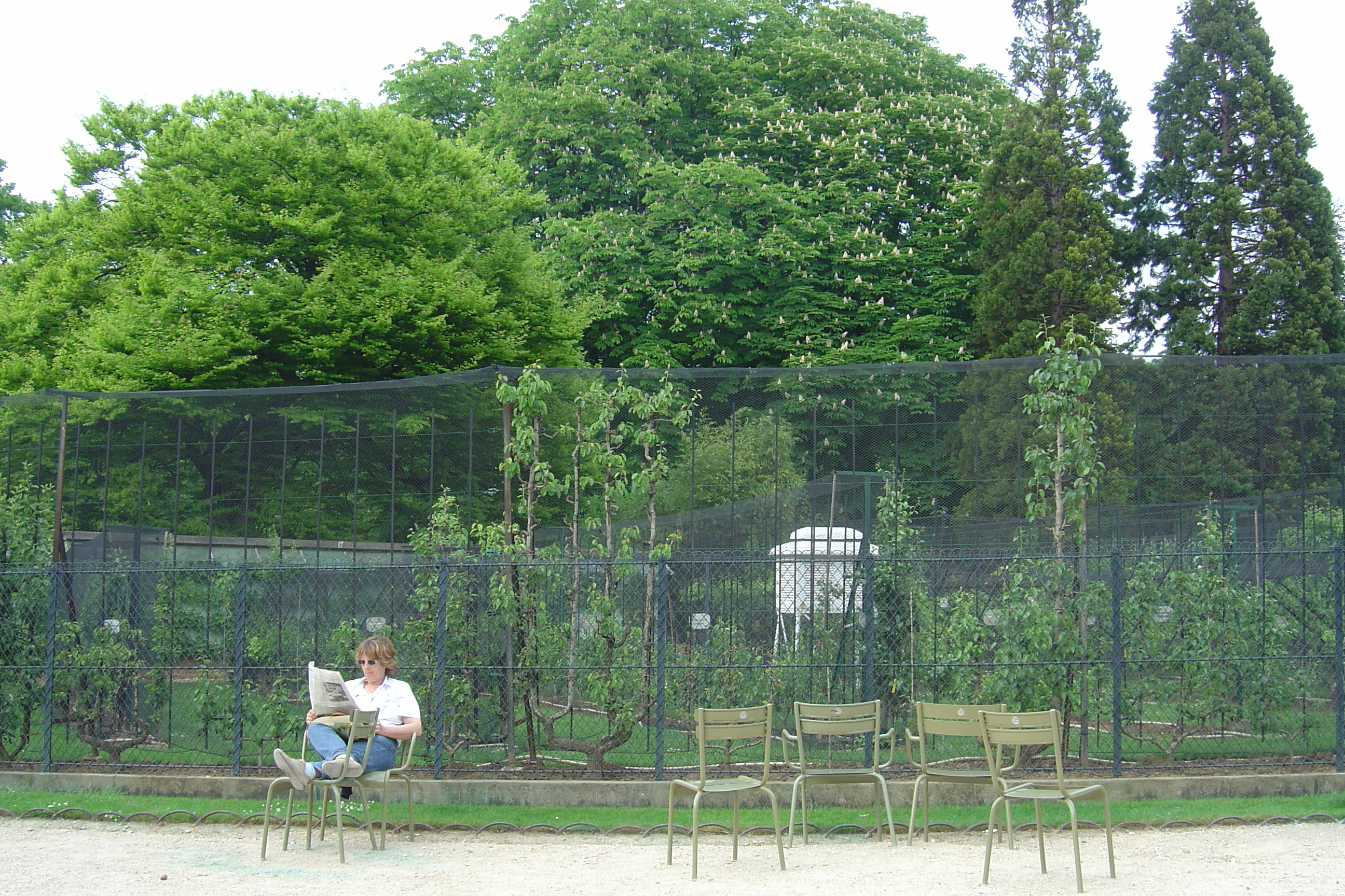 Picture France Paris Luxembourg Garden 2007-04 11 - Around Luxembourg Garden