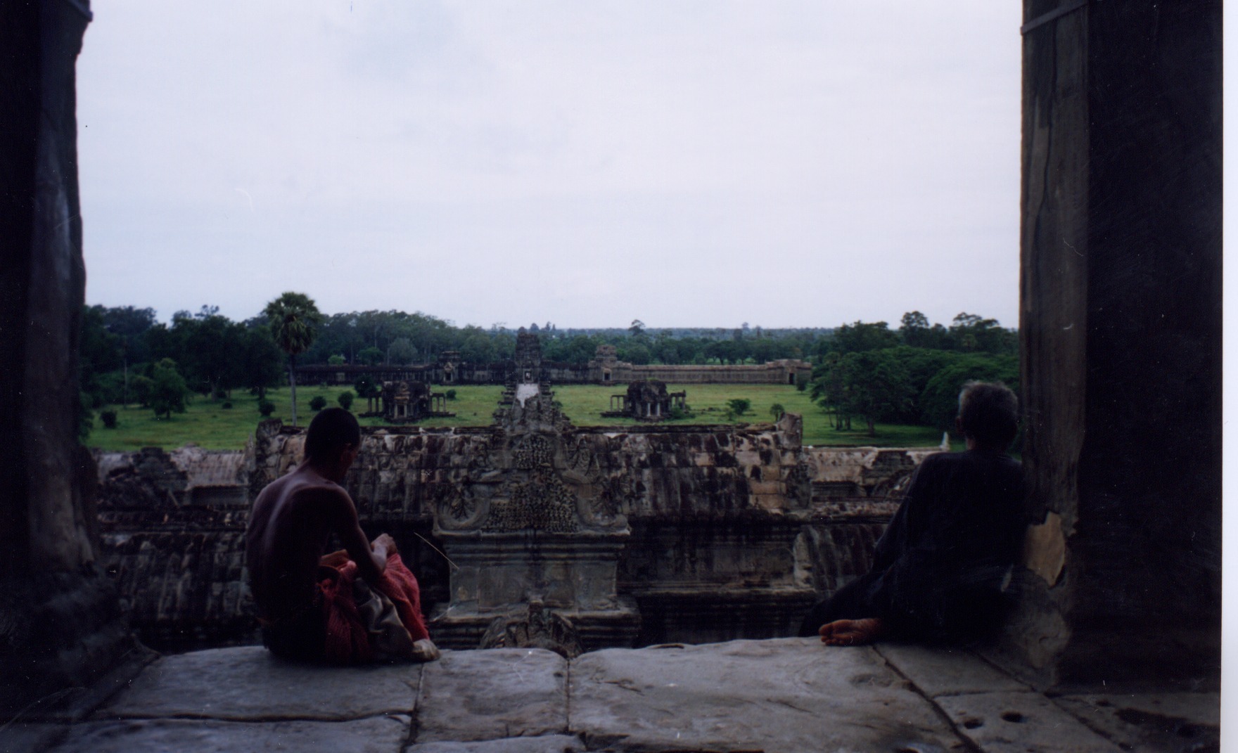 Picture Cambodia Angkor 1996-06 40 - History Angkor