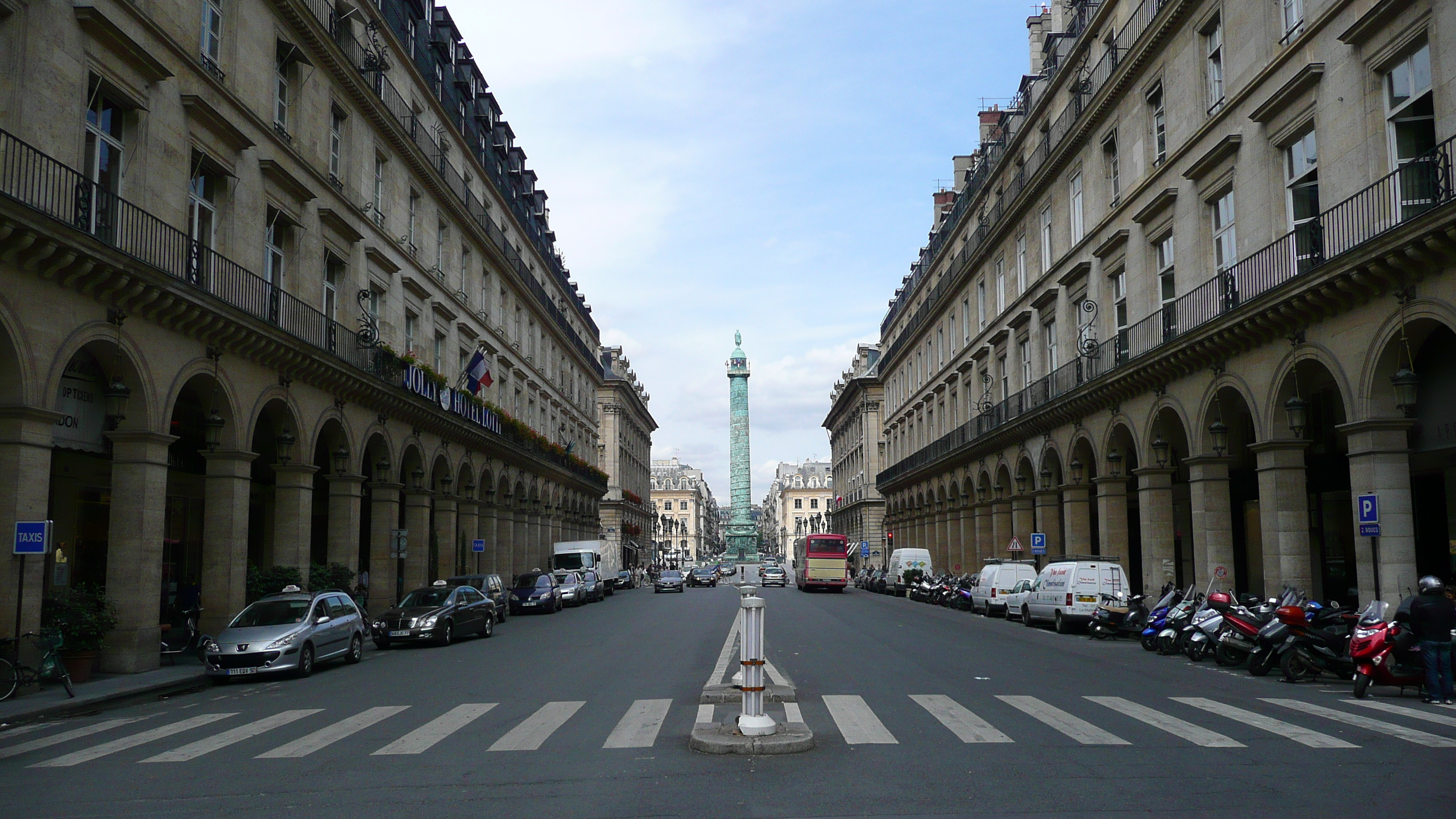 Picture France Paris Place Vendome 2007-07 11 - Tours Place Vendome