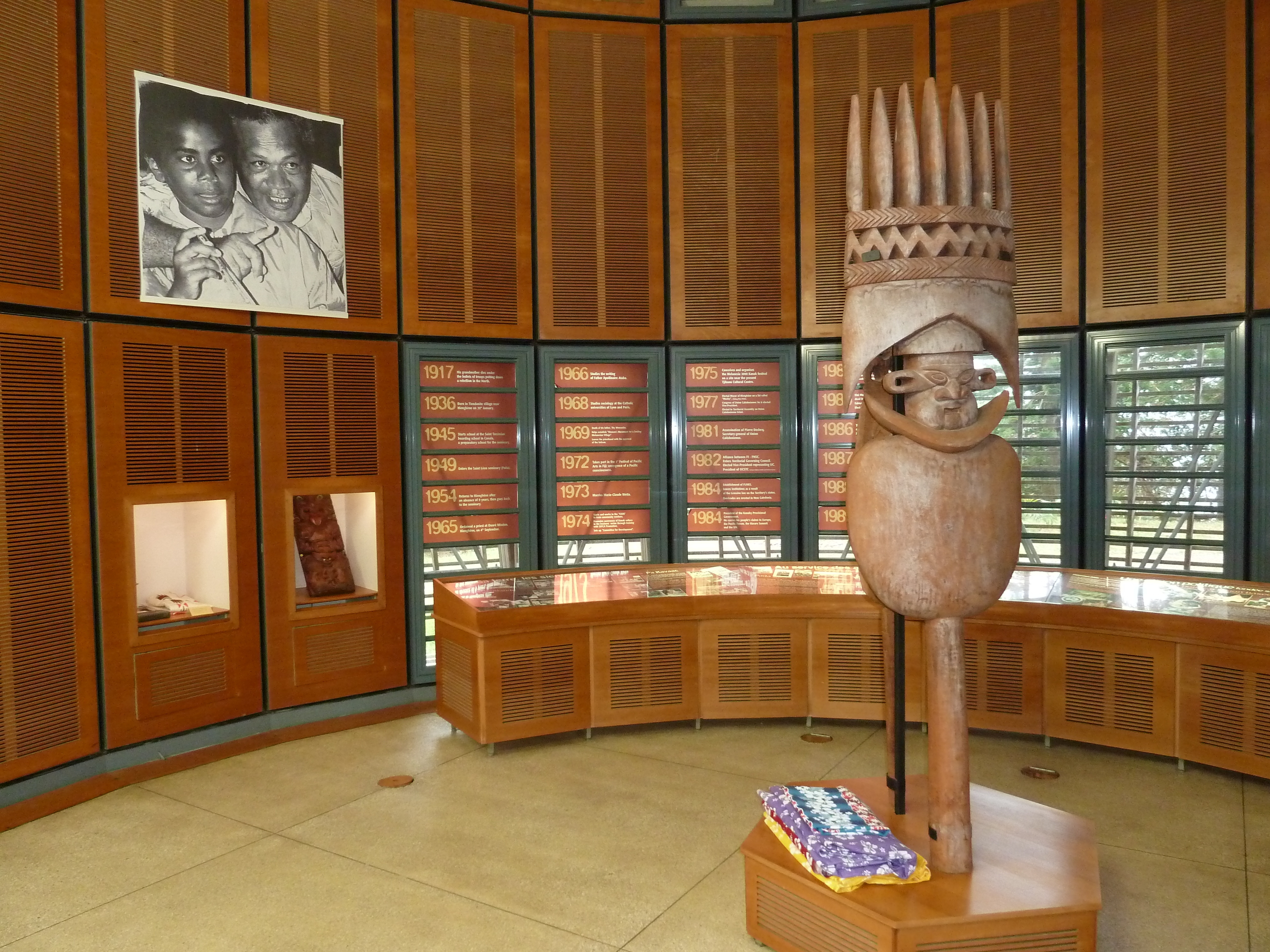 Picture New Caledonia Tjibaou Cultural Centre 2010-05 11 - Center Tjibaou Cultural Centre