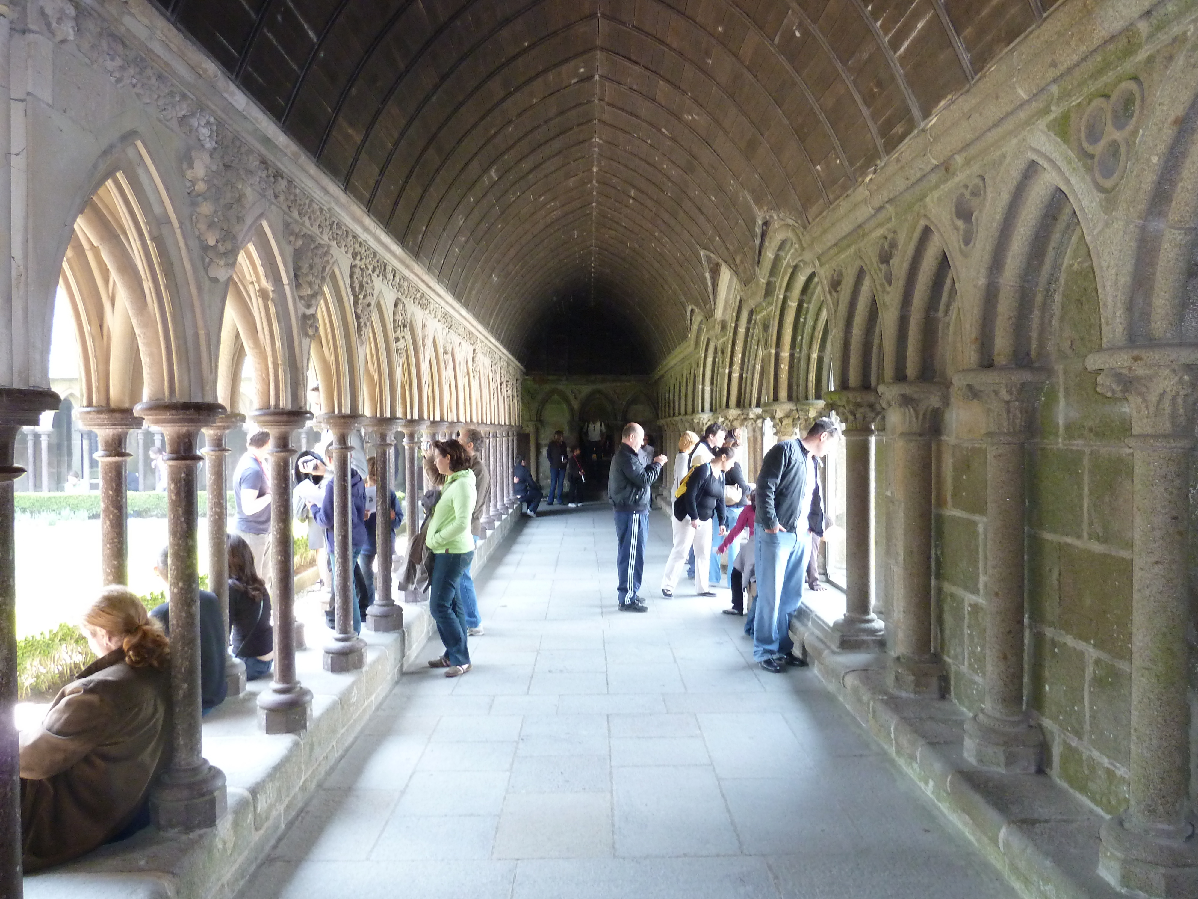 Picture France Mont St Michel Mont St Michel Abbey Cloister 2010-04 81 - Center Mont St Michel Abbey Cloister