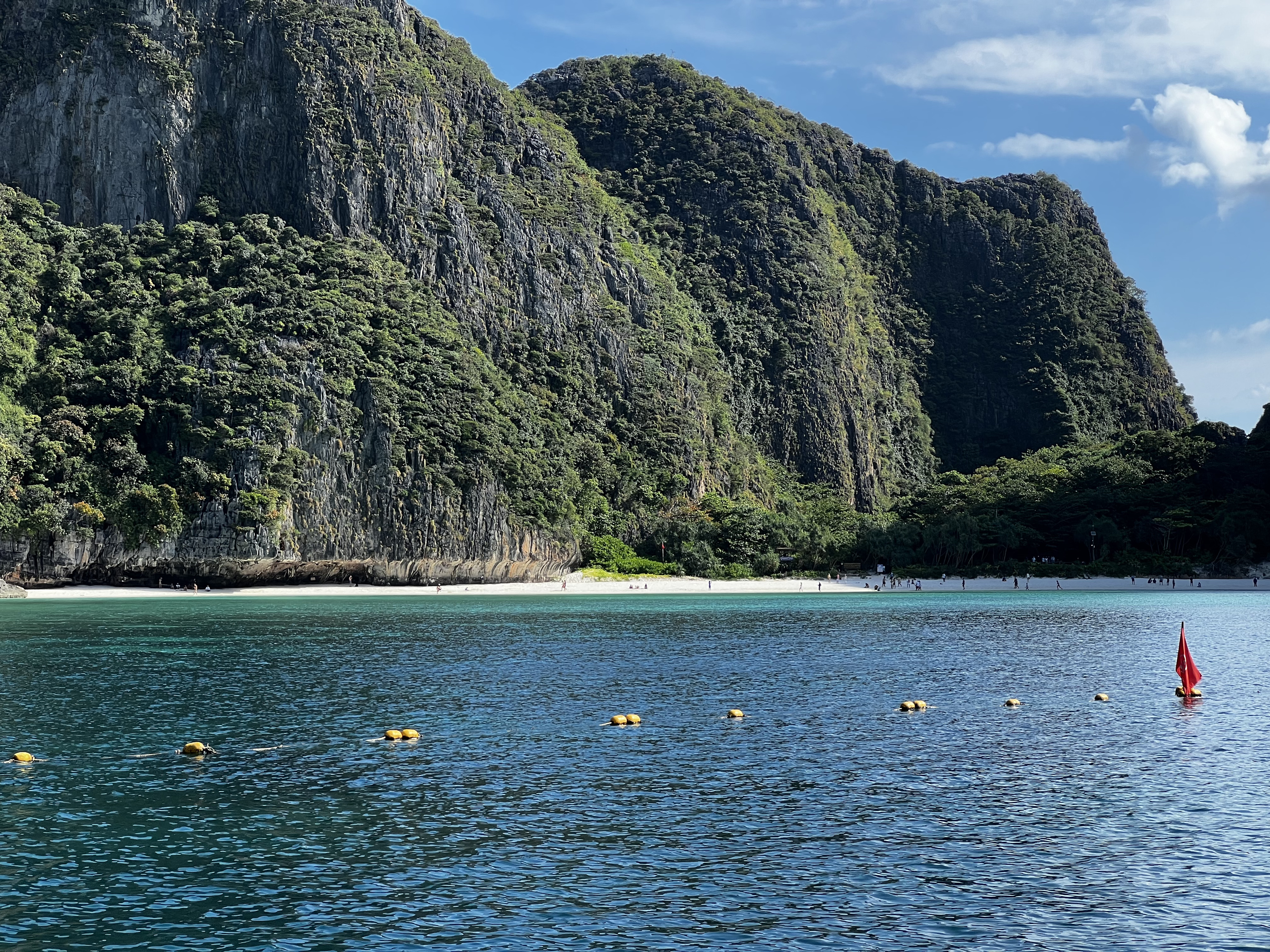 Picture Thailand Ko Phi Phi Ley 2021-12 113 - Center Ko Phi Phi Ley