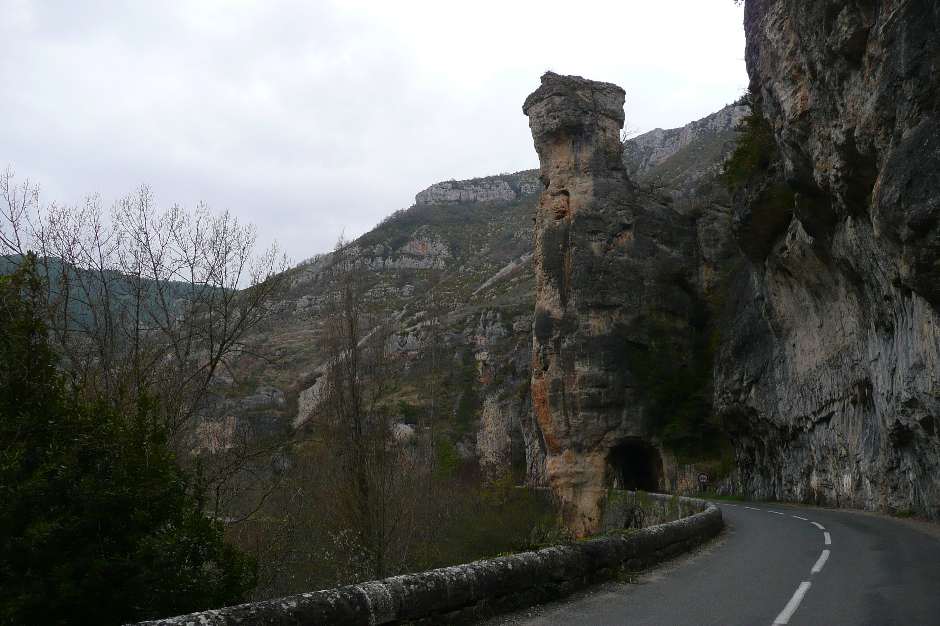 Picture France Gorges du Tarn 2008-04 29 - Center Gorges du Tarn