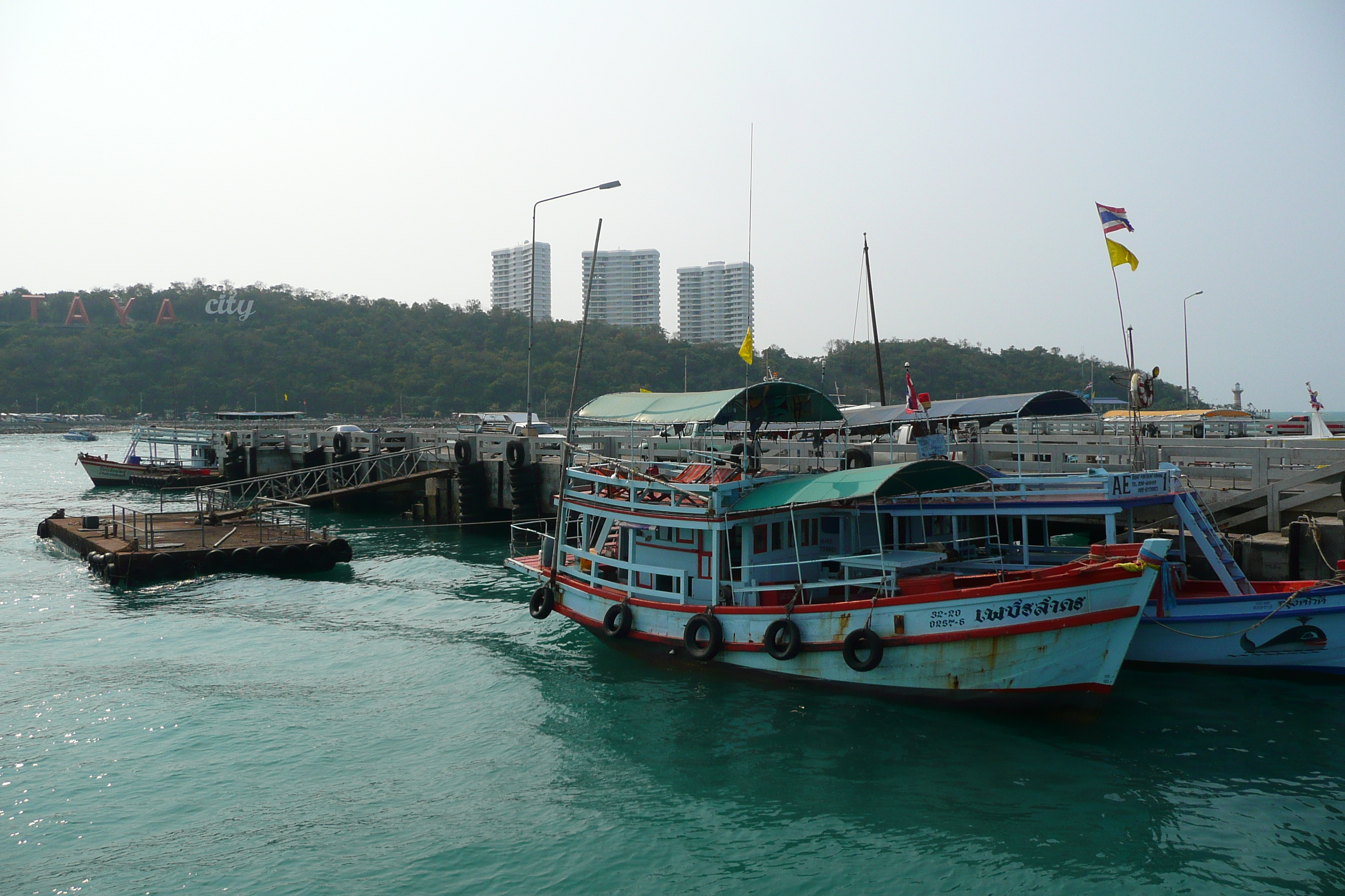 Picture Thailand Pattaya Bali Hai 2008-01 29 - Around Bali Hai