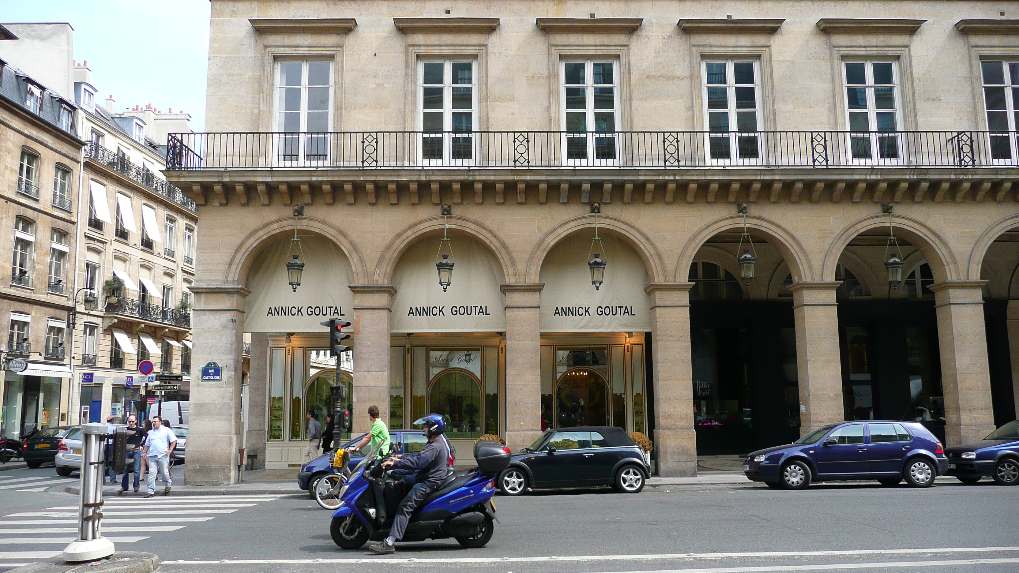 Picture France Paris Place Vendome 2007-07 7 - Around Place Vendome