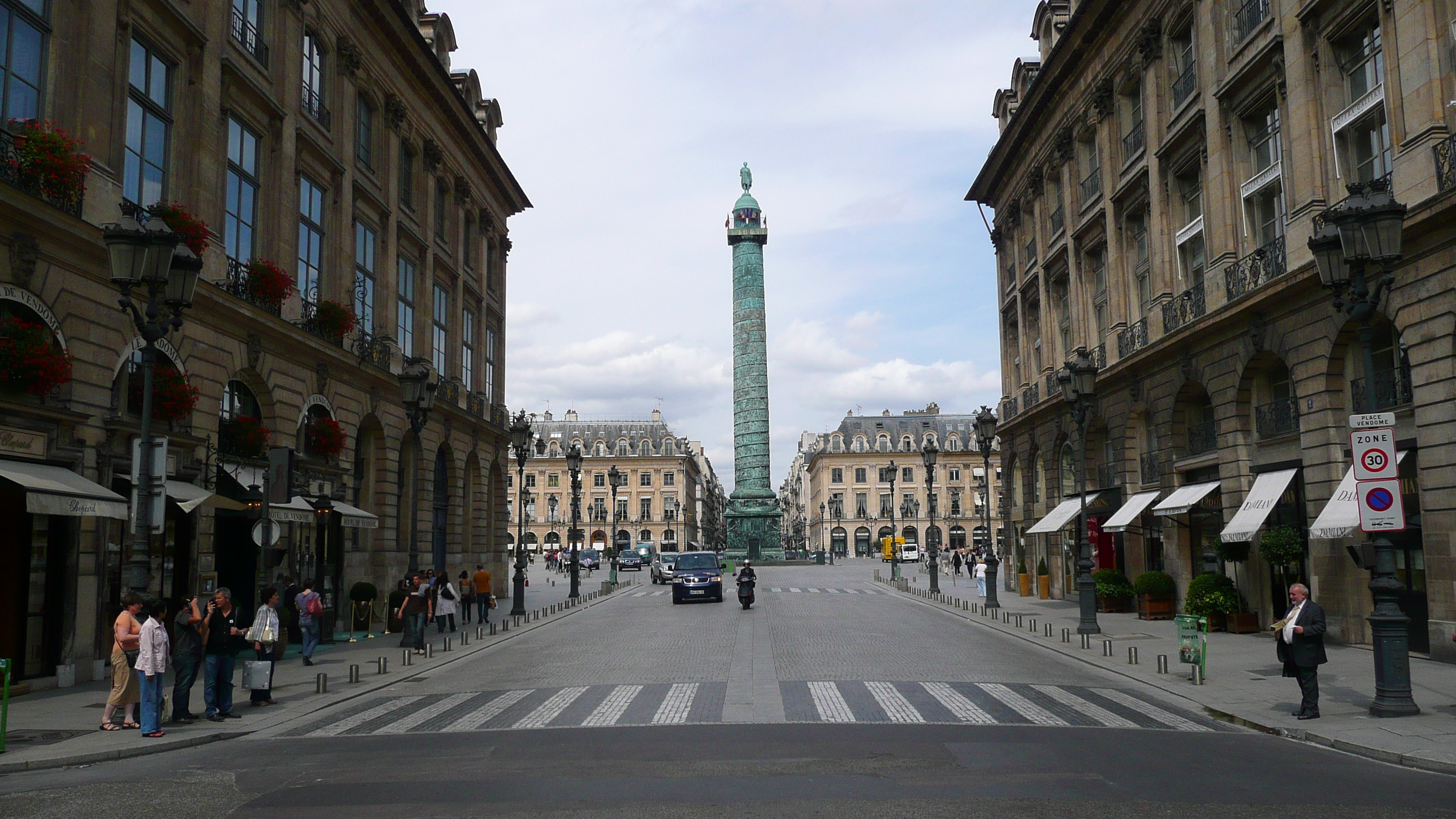 Picture France Paris Place Vendome 2007-07 10 - Around Place Vendome