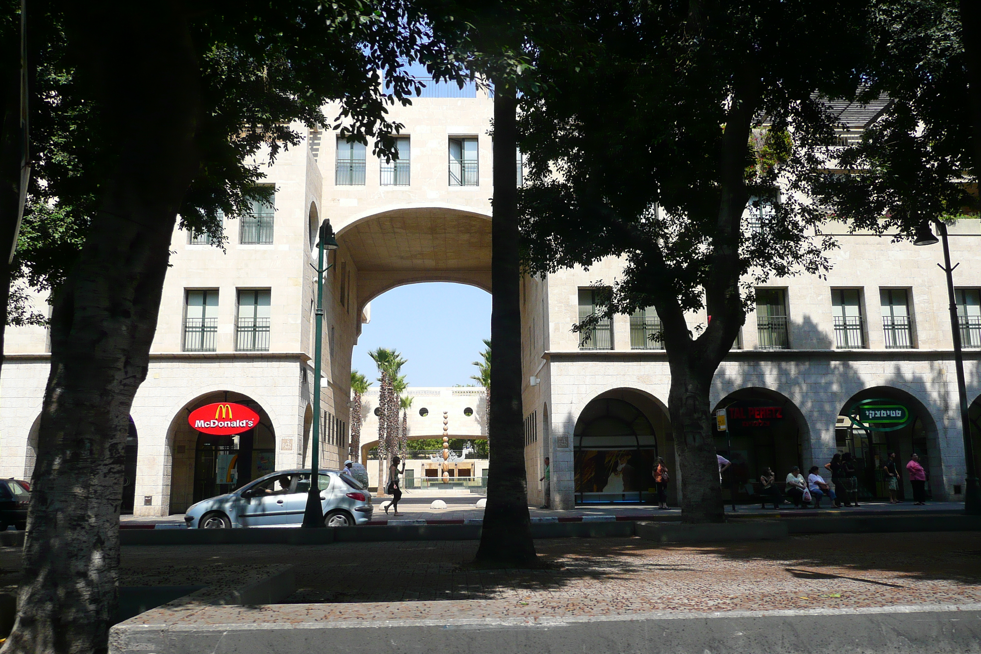 Picture Israel Tel Aviv Yerushalyim Street 2007-06 25 - Around Yerushalyim Street