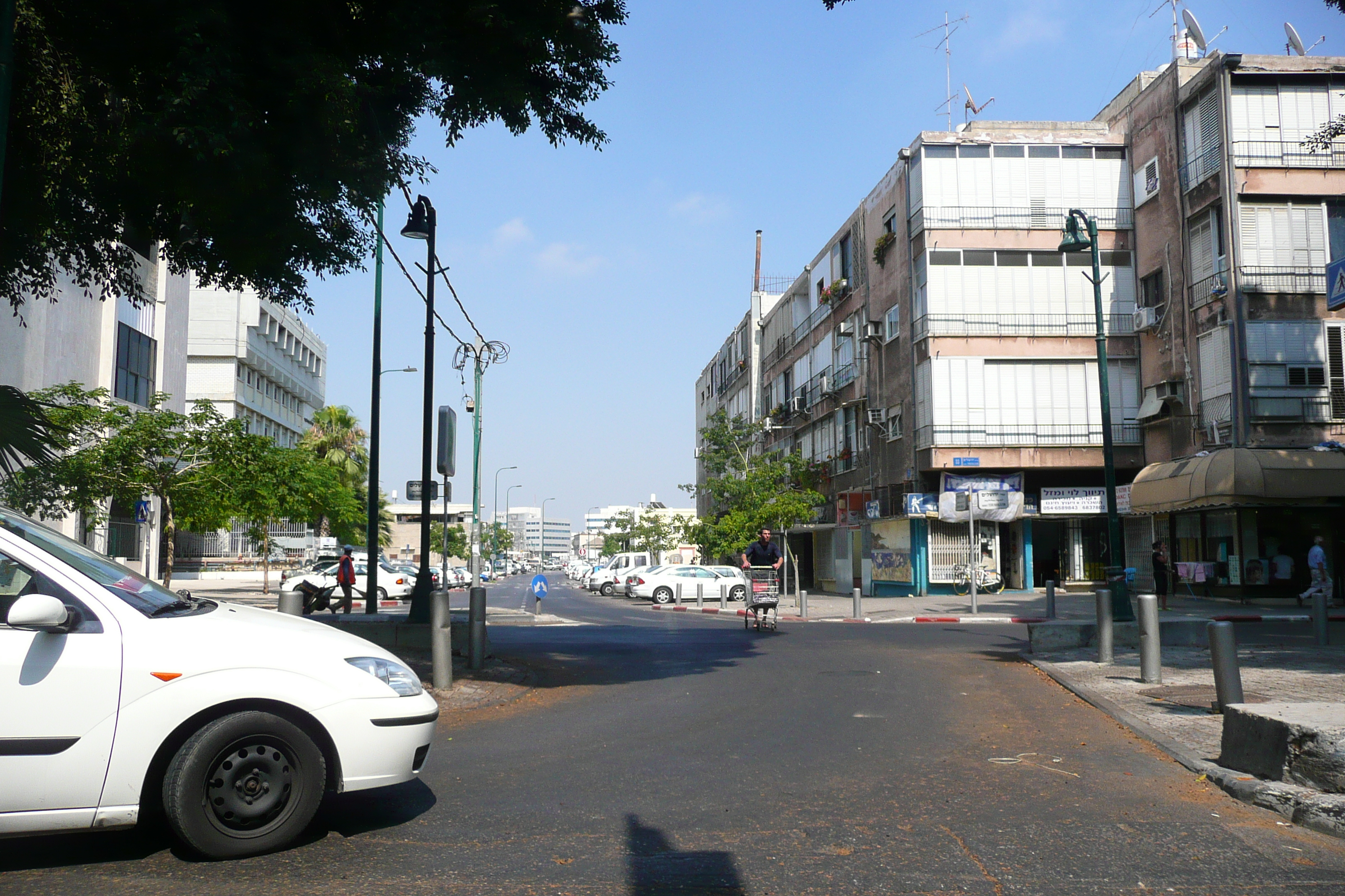 Picture Israel Tel Aviv Yerushalyim Street 2007-06 18 - Discovery Yerushalyim Street