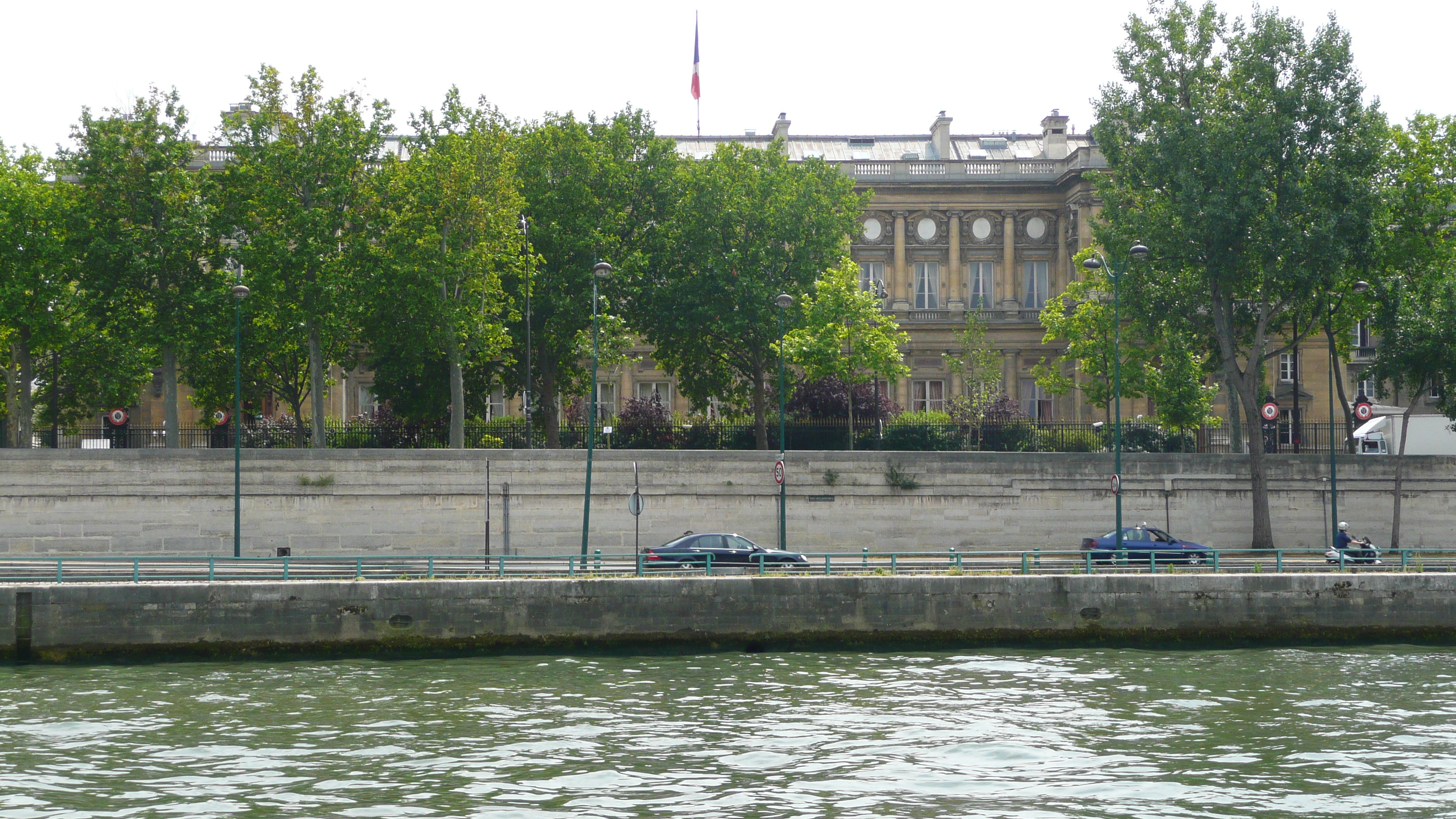 Picture France Paris Seine river 2007-06 73 - Recreation Seine river