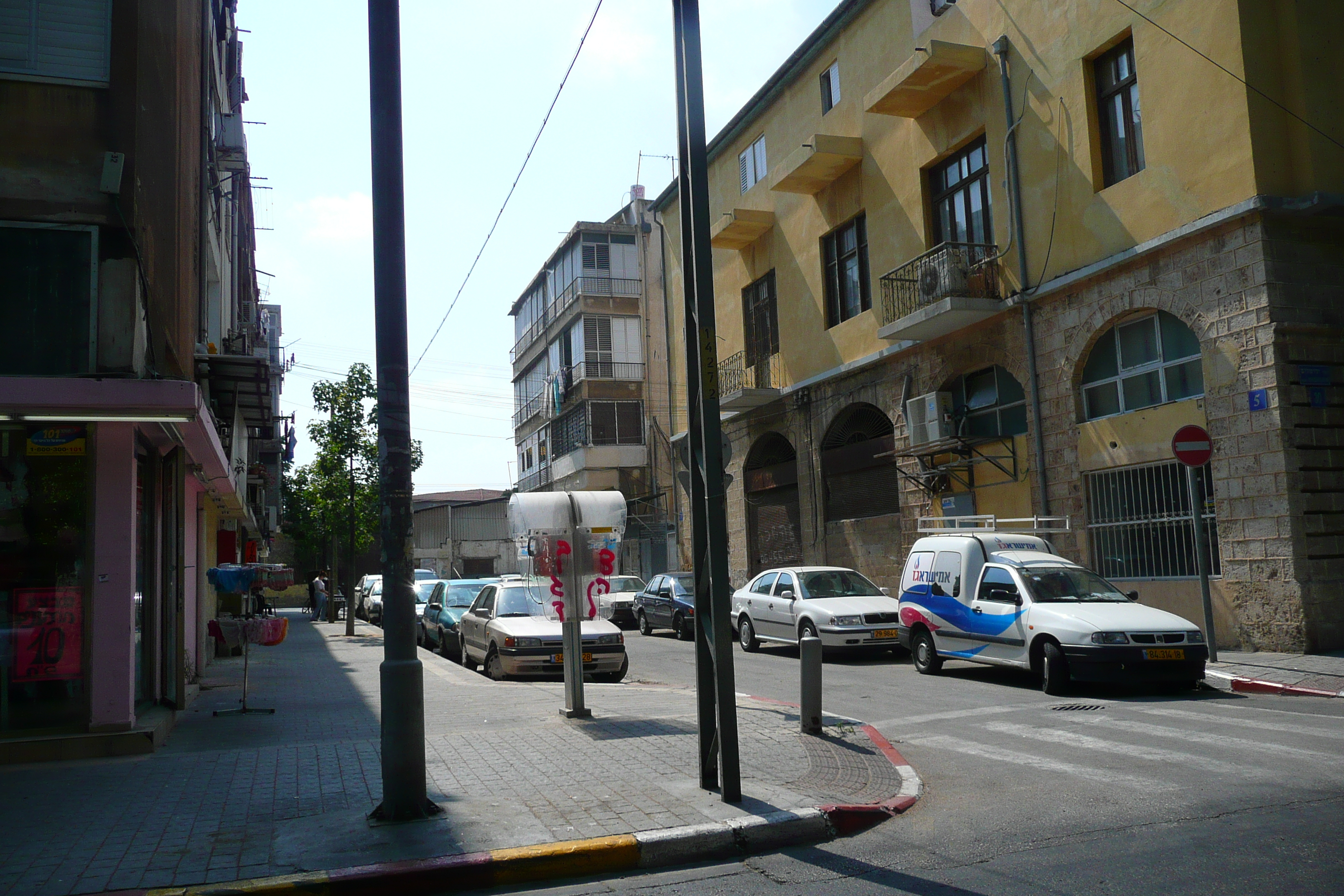 Picture Israel Tel Aviv Yerushalyim Street 2007-06 21 - History Yerushalyim Street