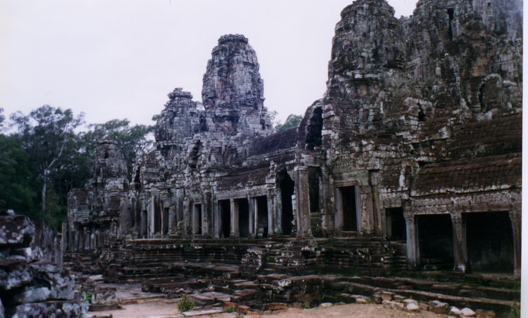 Picture Cambodia Angkor 1996-06 39 - Center Angkor