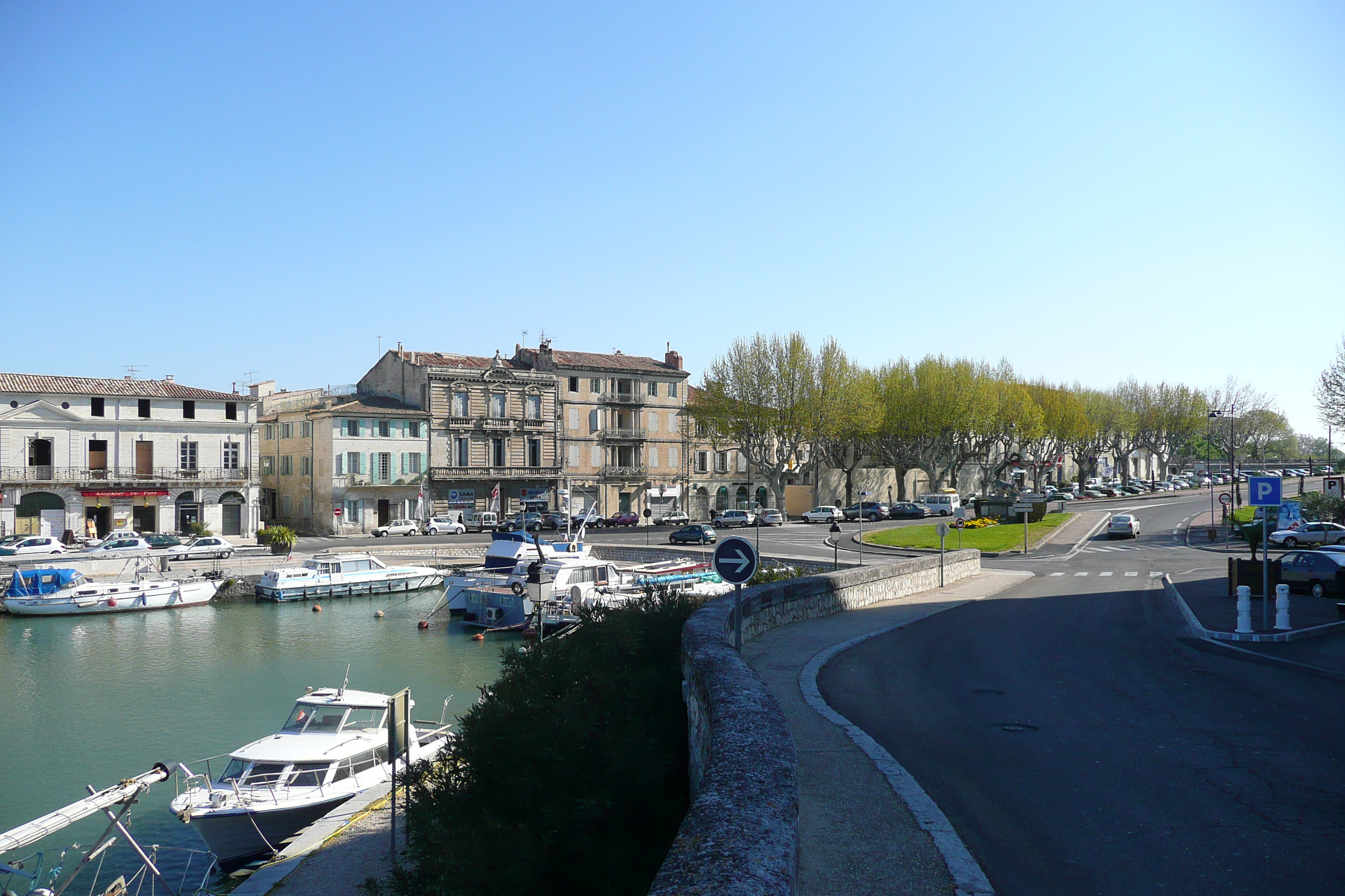 Picture France Beaucaire 2008-04 7 - Center Beaucaire