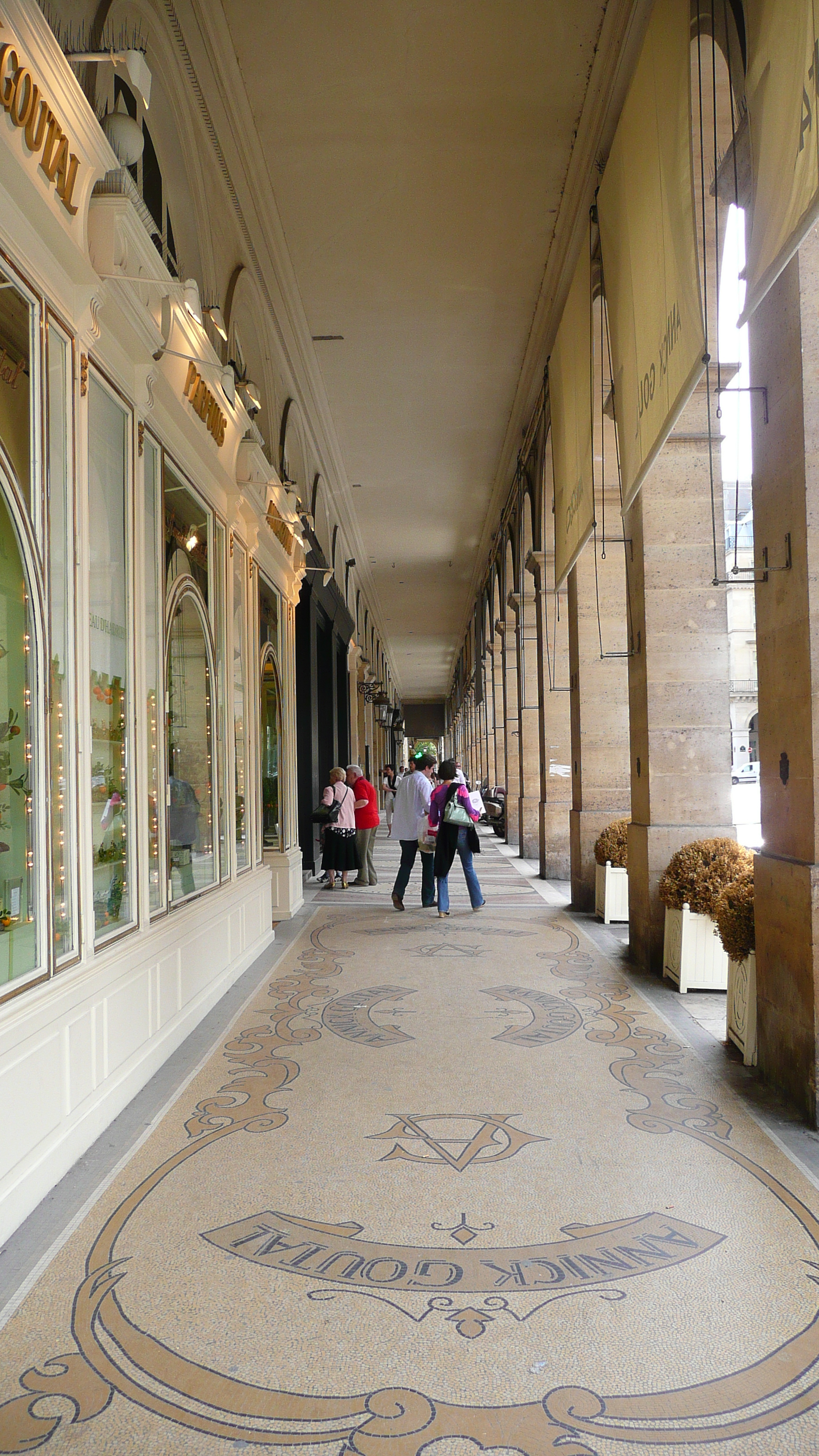 Picture France Paris Place Vendome 2007-07 77 - Journey Place Vendome