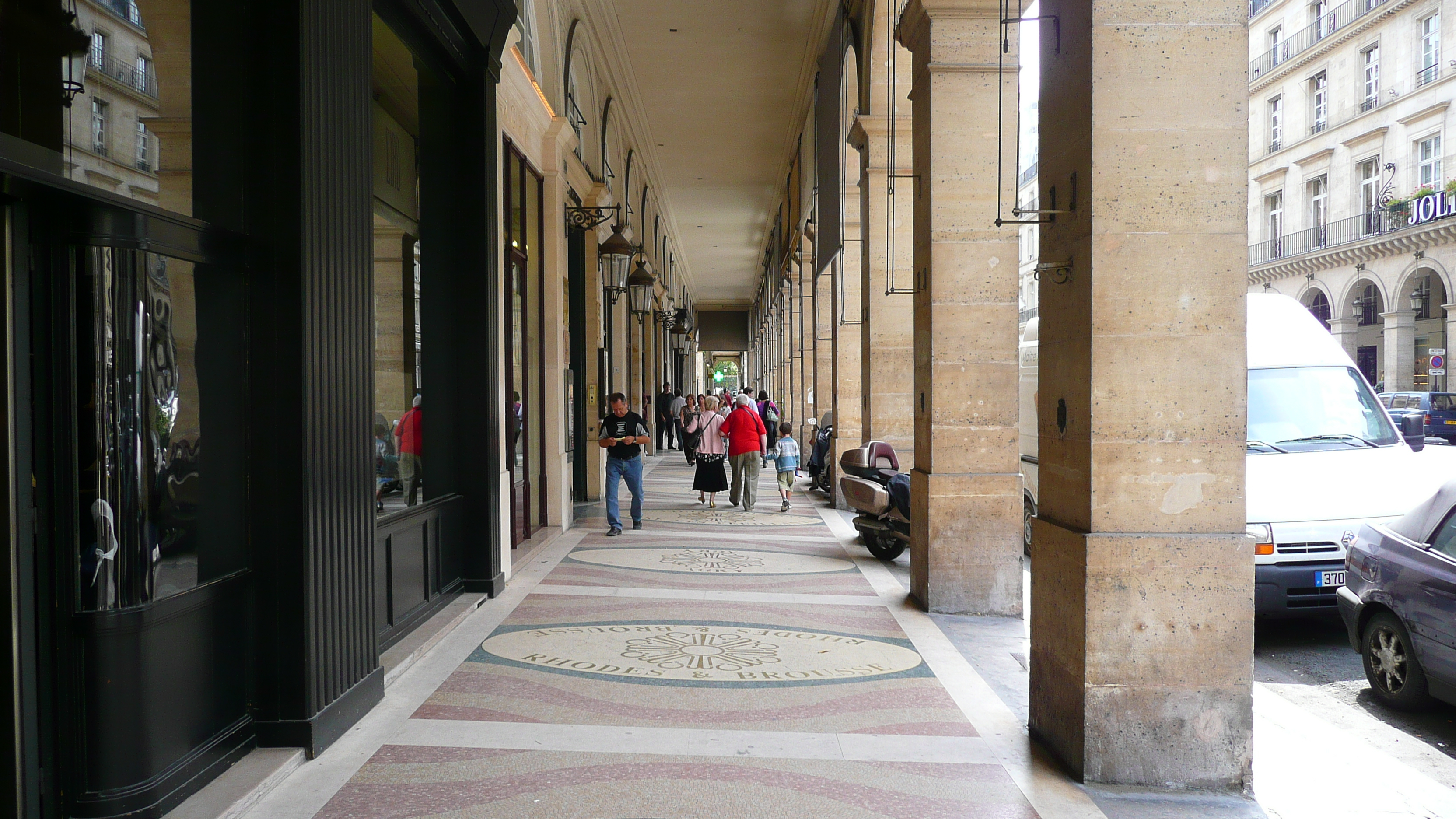 Picture France Paris Place Vendome 2007-07 73 - Discovery Place Vendome