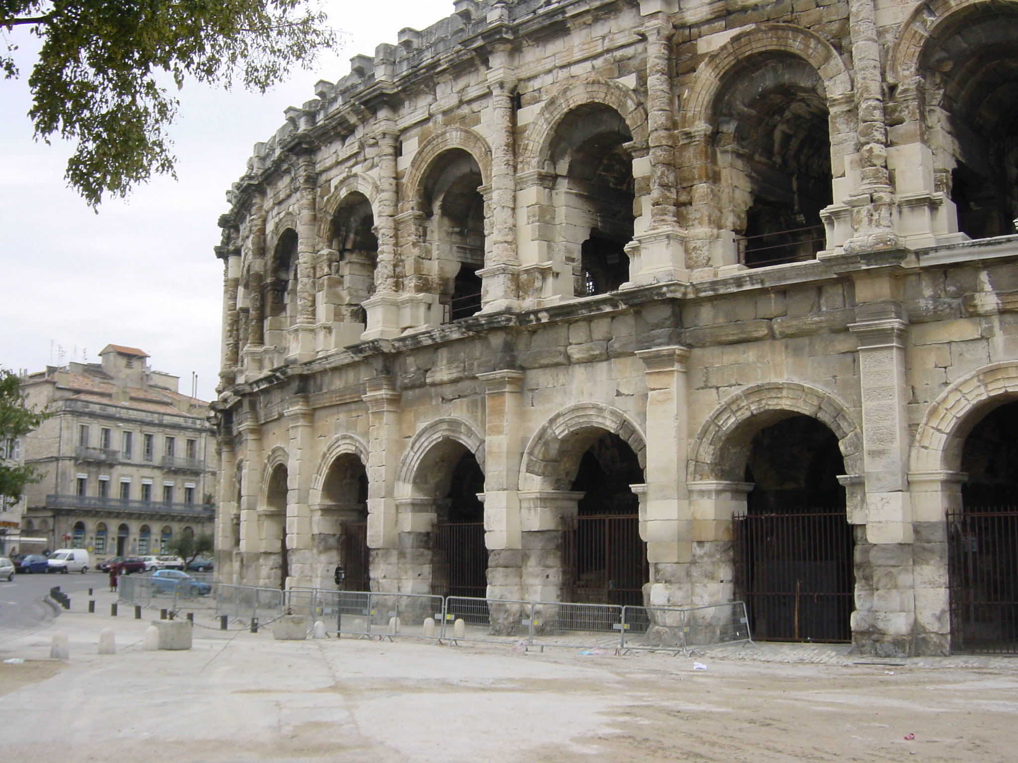 Picture France Nimes 2001-11 10 - Center Nimes