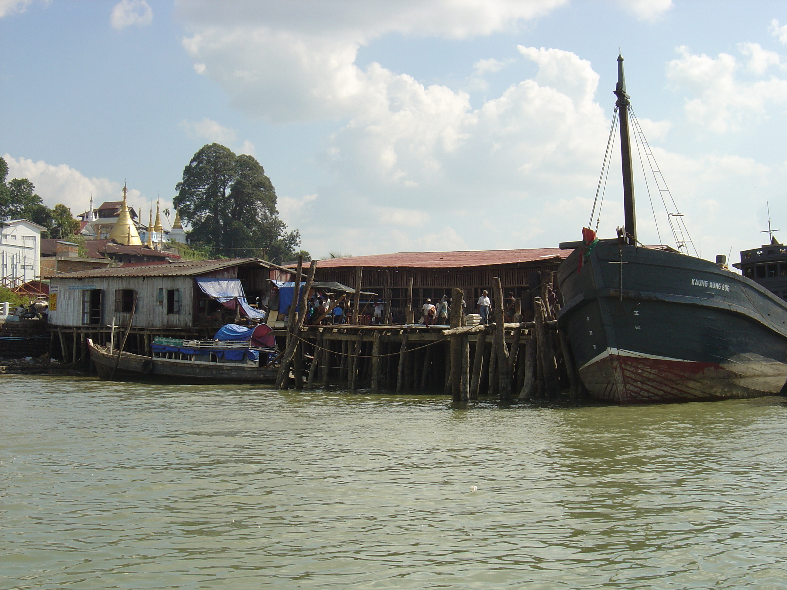 Picture Myanmar Myeik (Mergui) 2005-01 14 - Tour Myeik (Mergui)