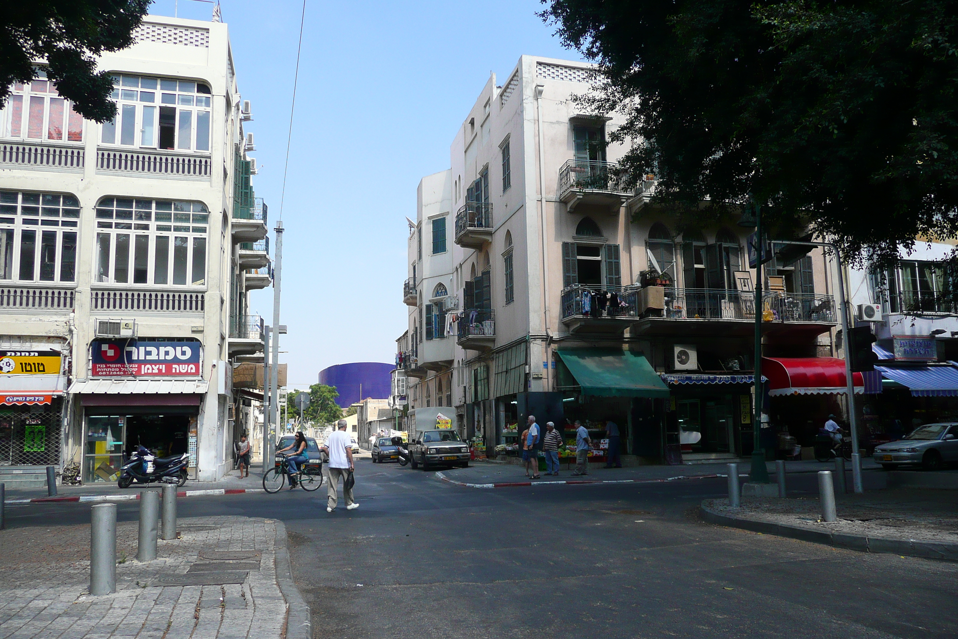 Picture Israel Tel Aviv Yerushalyim Street 2007-06 23 - Recreation Yerushalyim Street