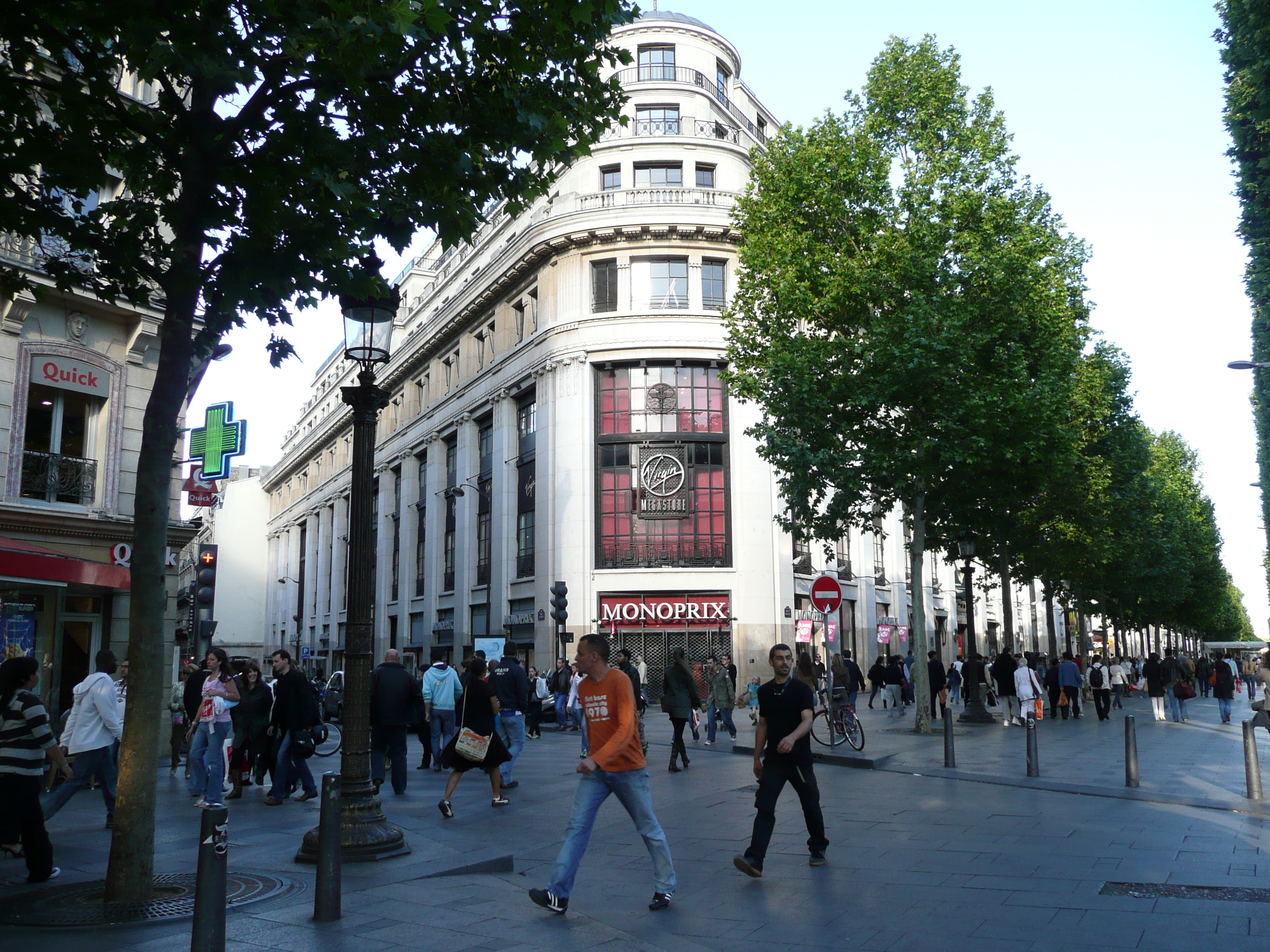 Picture France Paris Champs Elysees 2007-04 157 - Tours Champs Elysees