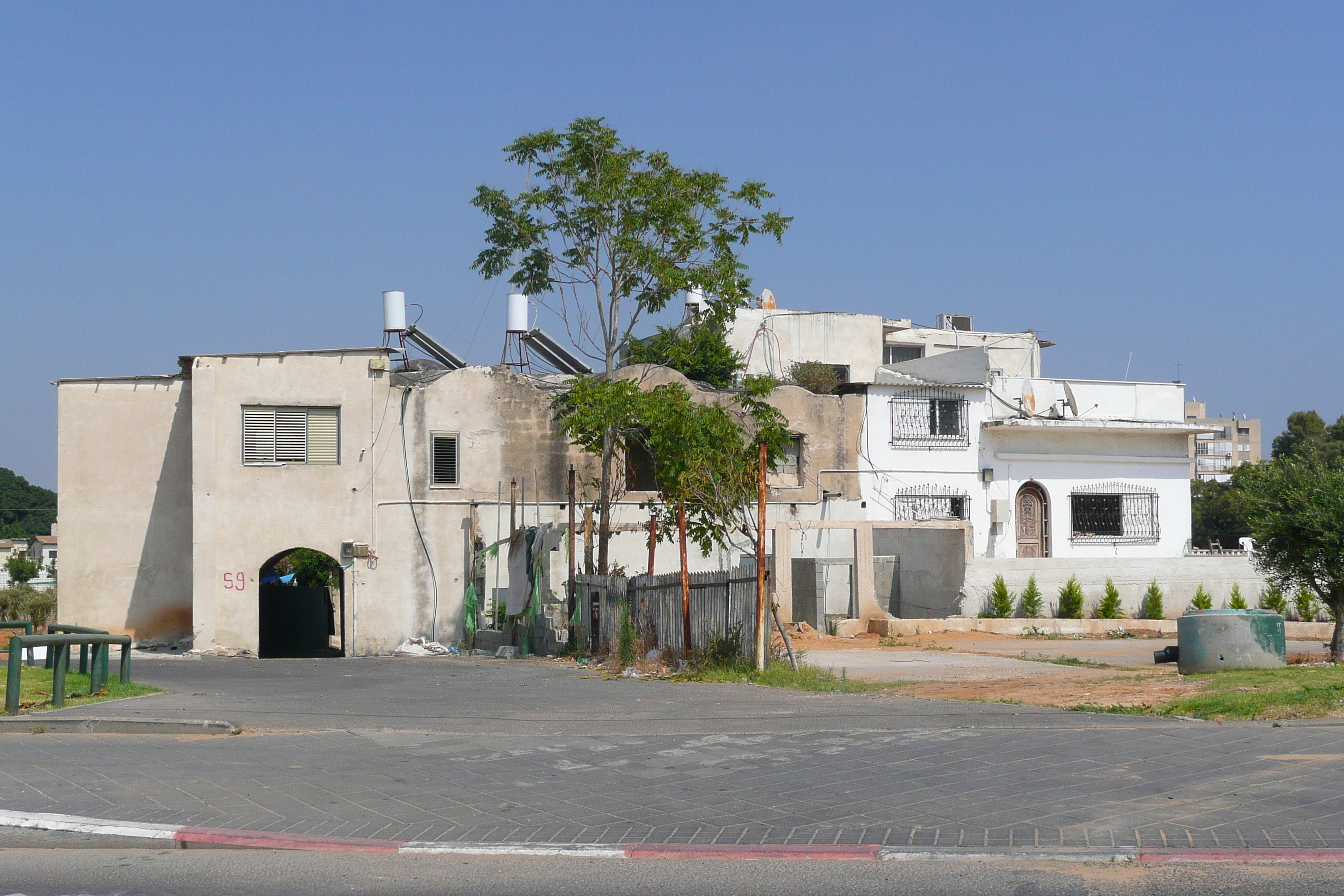 Picture Israel Tel Aviv Yerushalyim Street 2007-06 0 - Discovery Yerushalyim Street