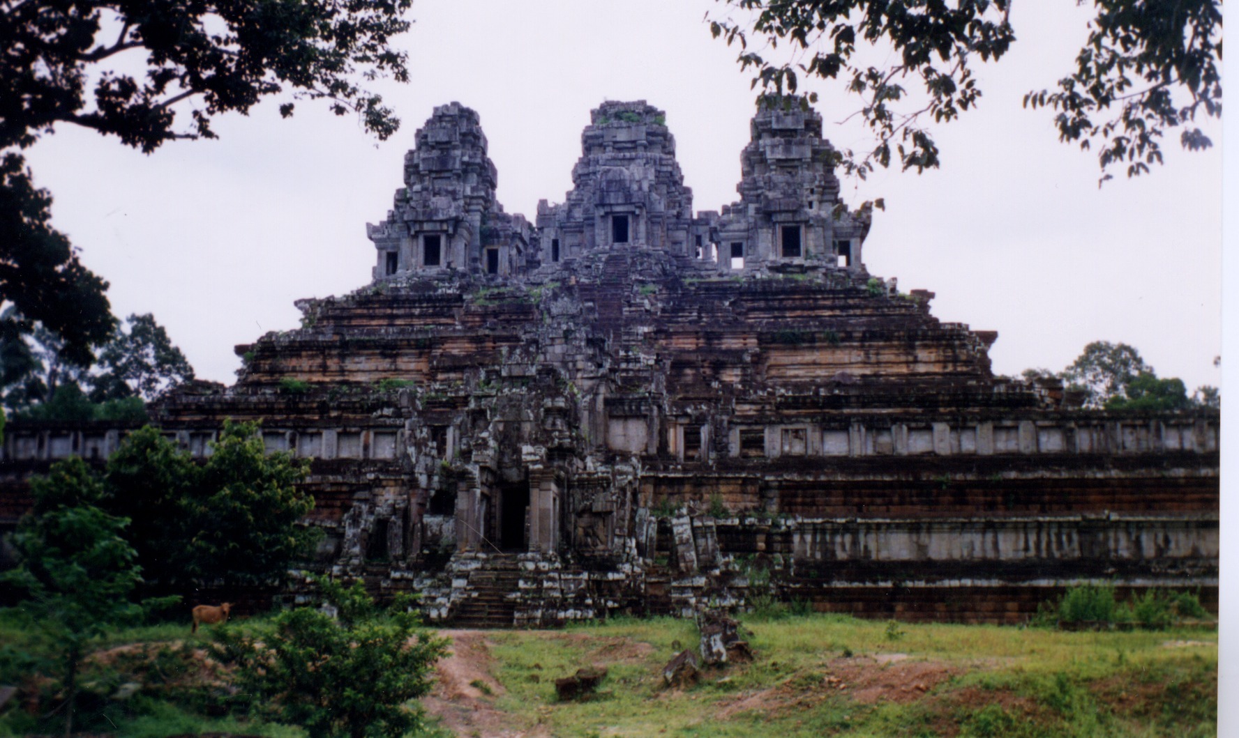 Picture Cambodia Angkor 1996-06 42 - Around Angkor