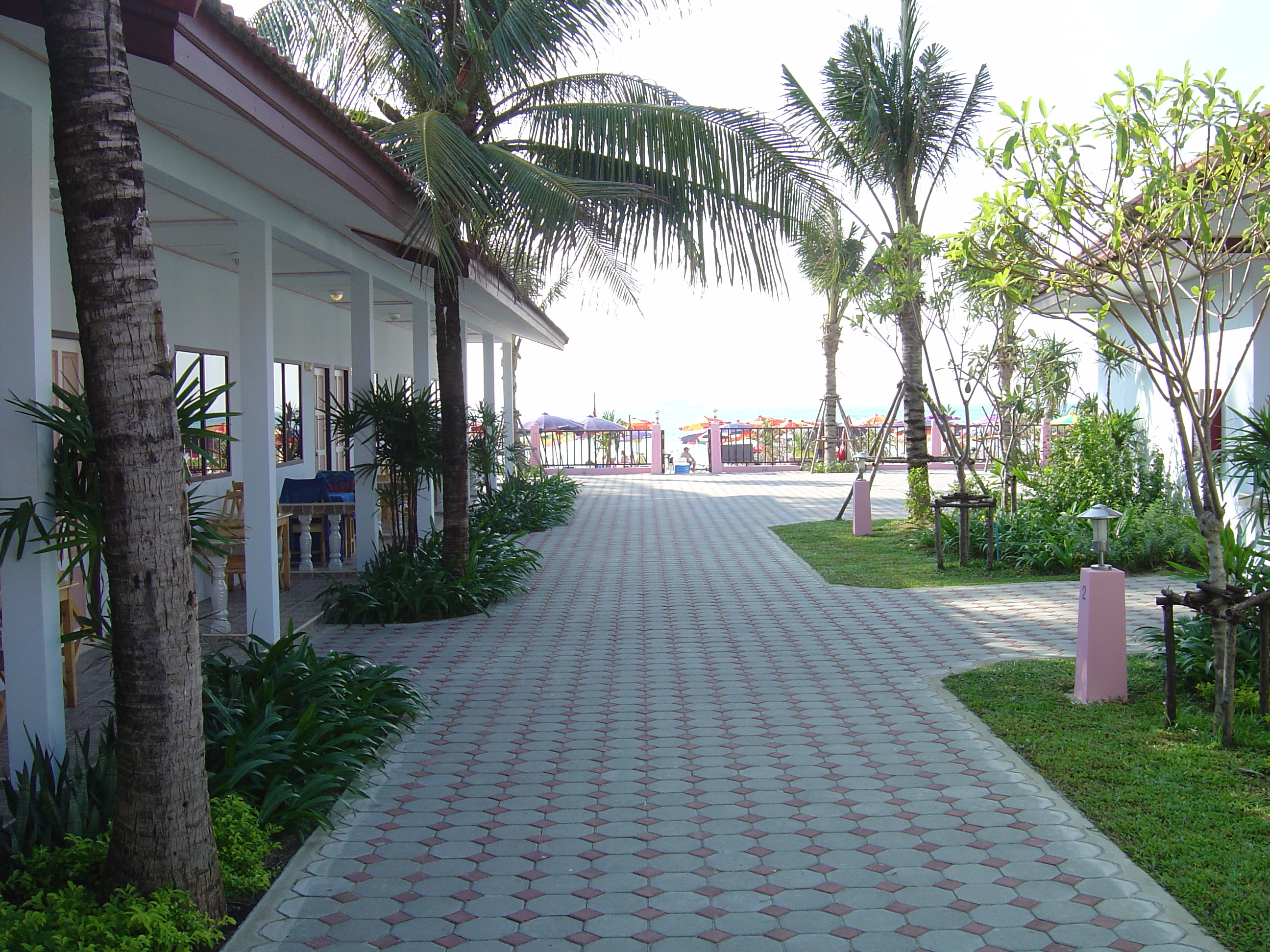 Picture Thailand Phuket Patong Patong Beach Bungalow Hotel 2005-12 0 - Tours Patong Beach Bungalow Hotel