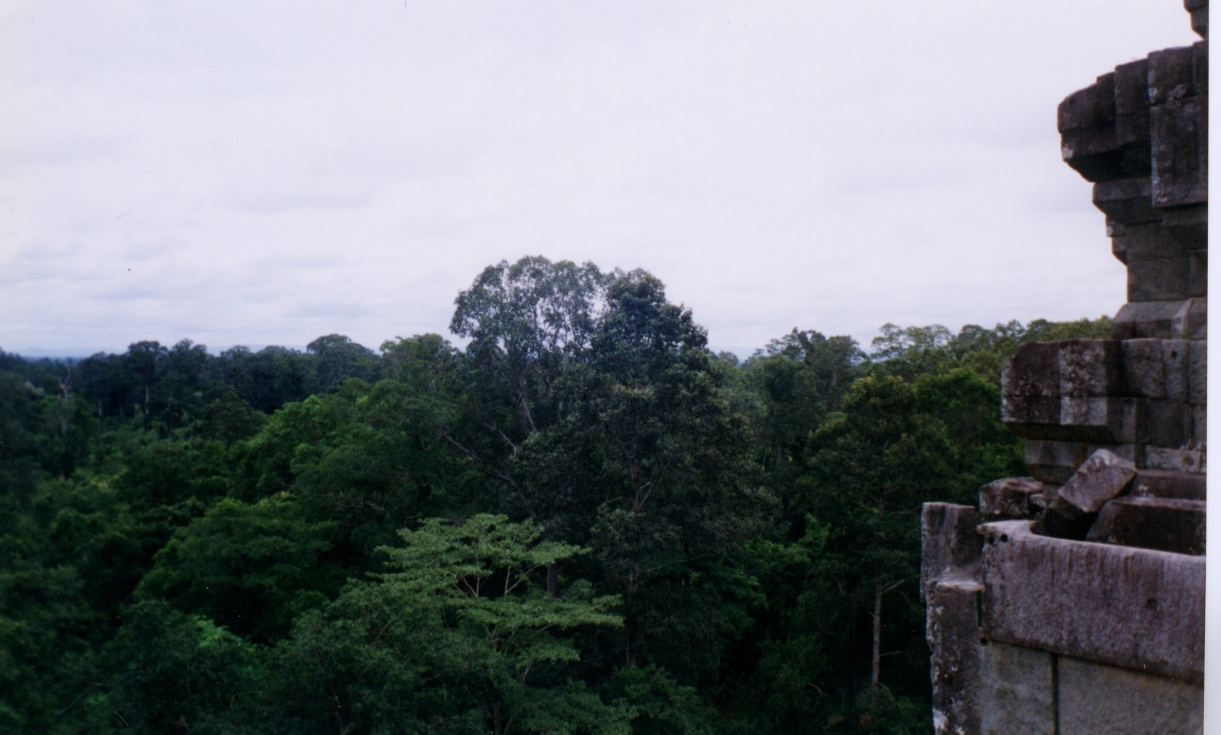 Picture Cambodia Angkor 1996-06 44 - Discovery Angkor