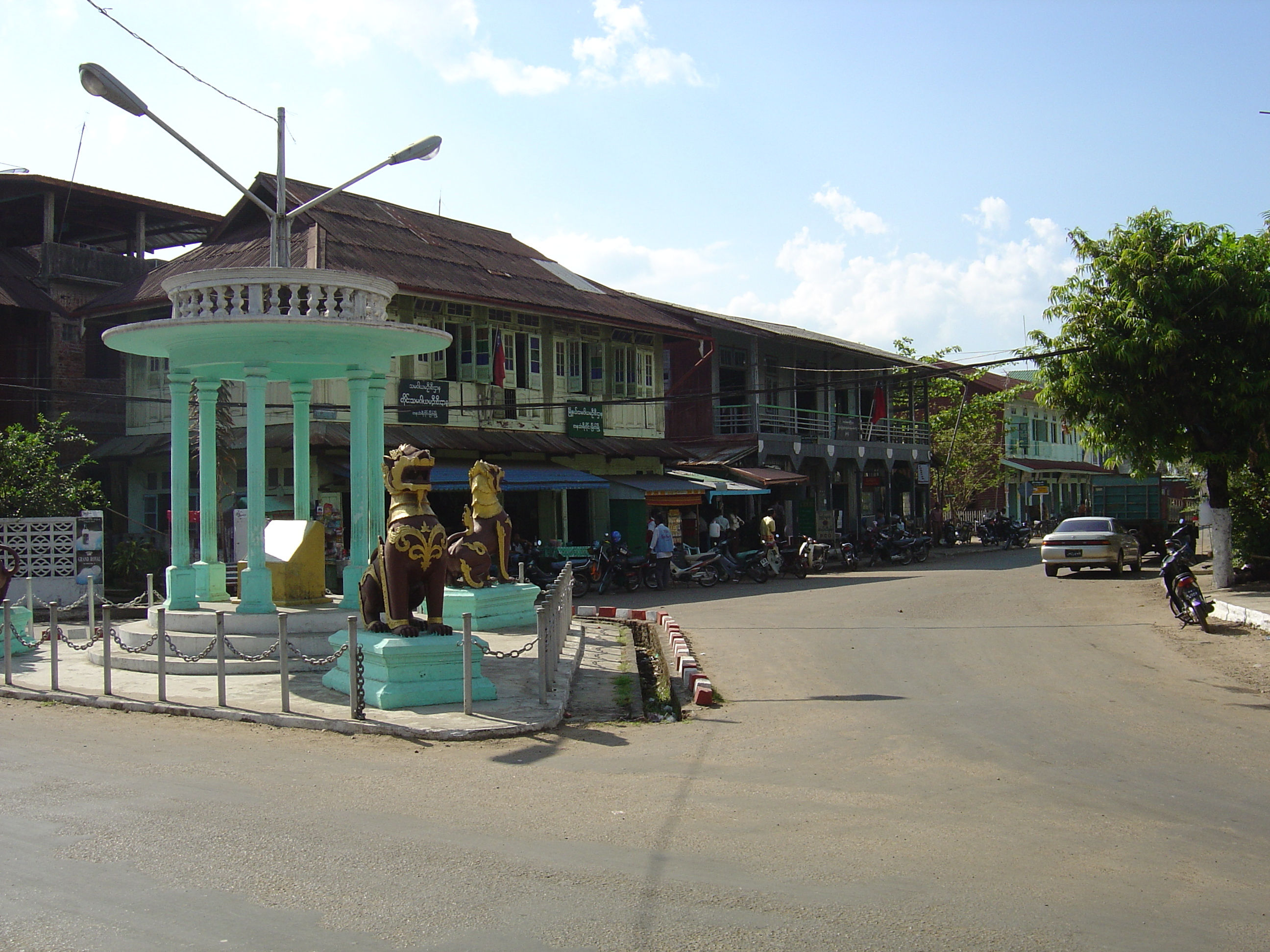 Picture Myanmar Myeik (Mergui) 2005-01 13 - History Myeik (Mergui)