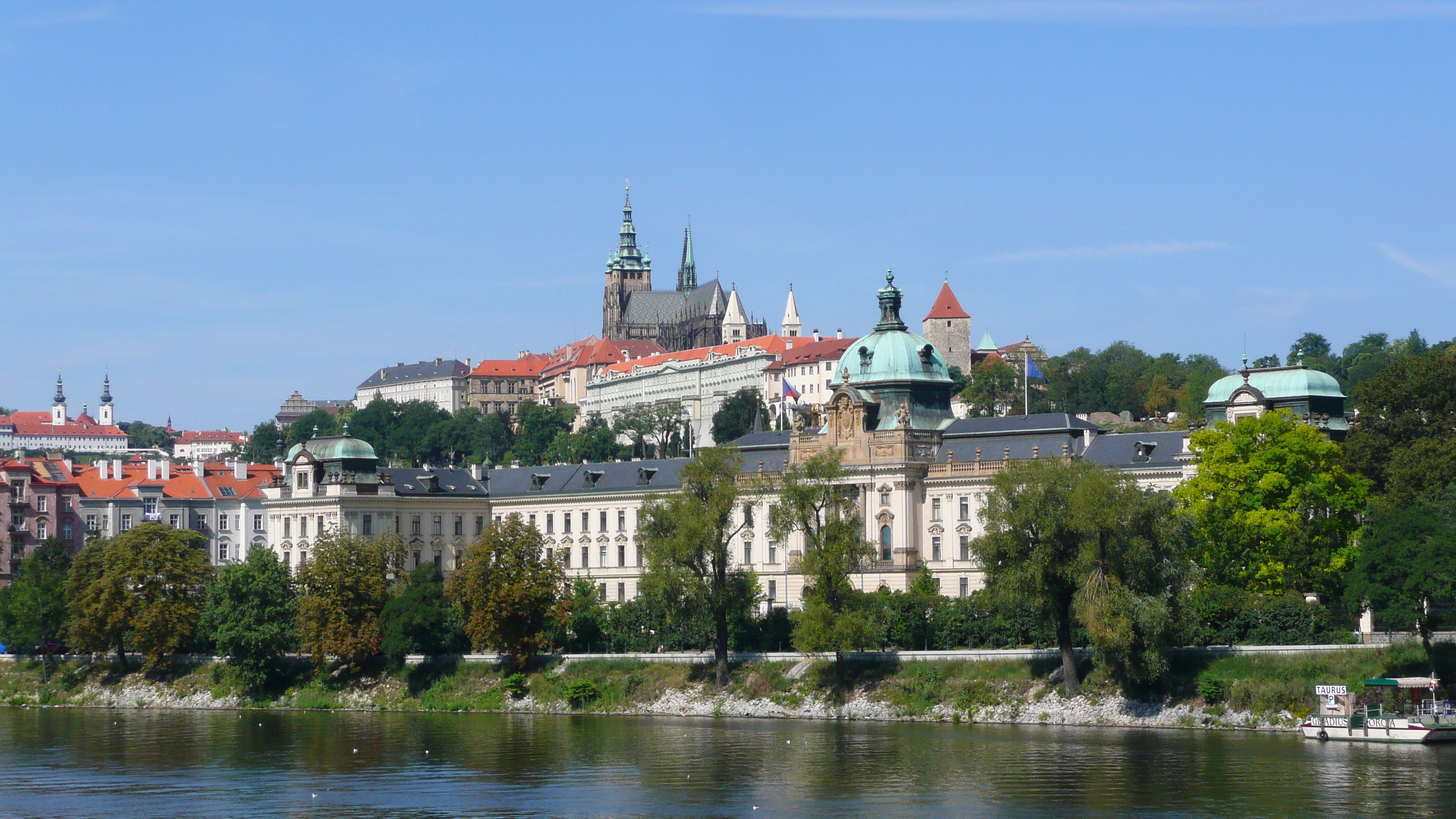 Picture Czech Republic Prague Vltava river 2007-07 0 - Center Vltava river