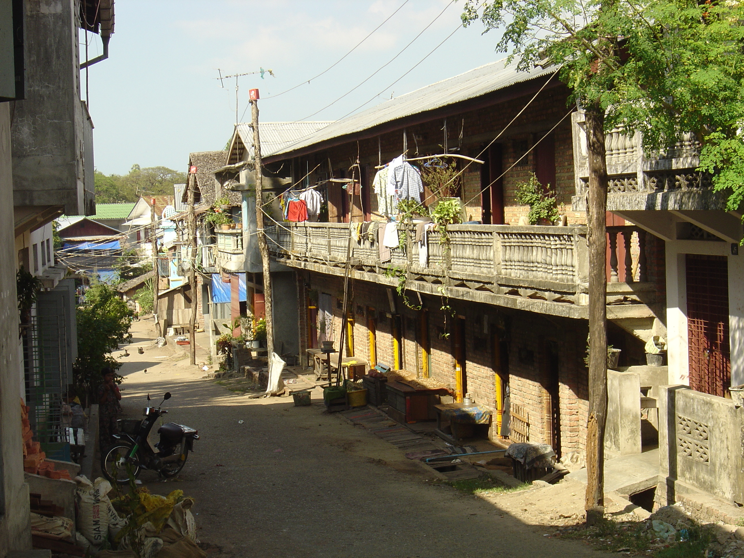 Picture Myanmar Myeik (Mergui) 2005-01 167 - Recreation Myeik (Mergui)