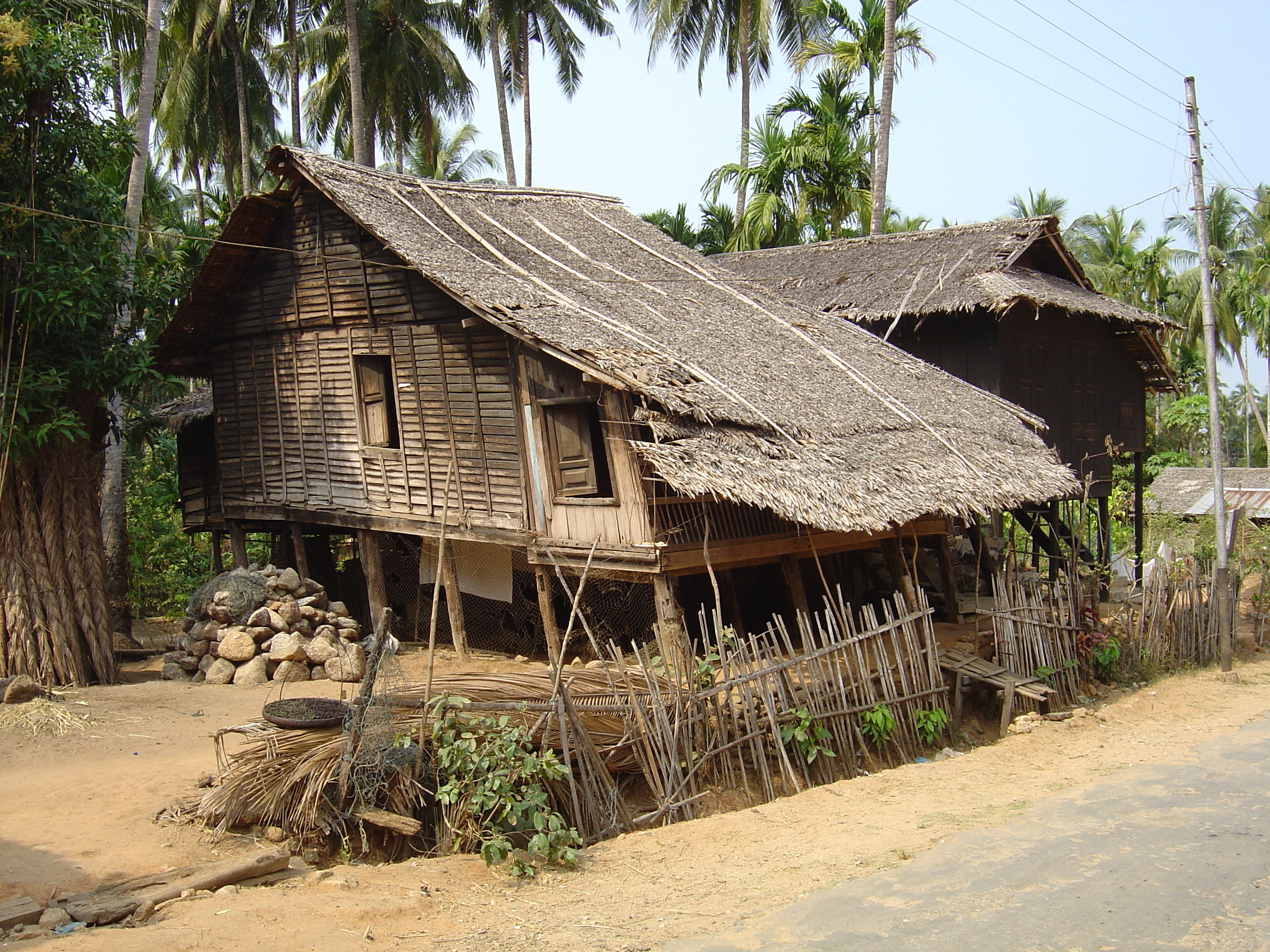 Picture Myanmar Maungmagan North 2005-01 60 - Center Maungmagan North