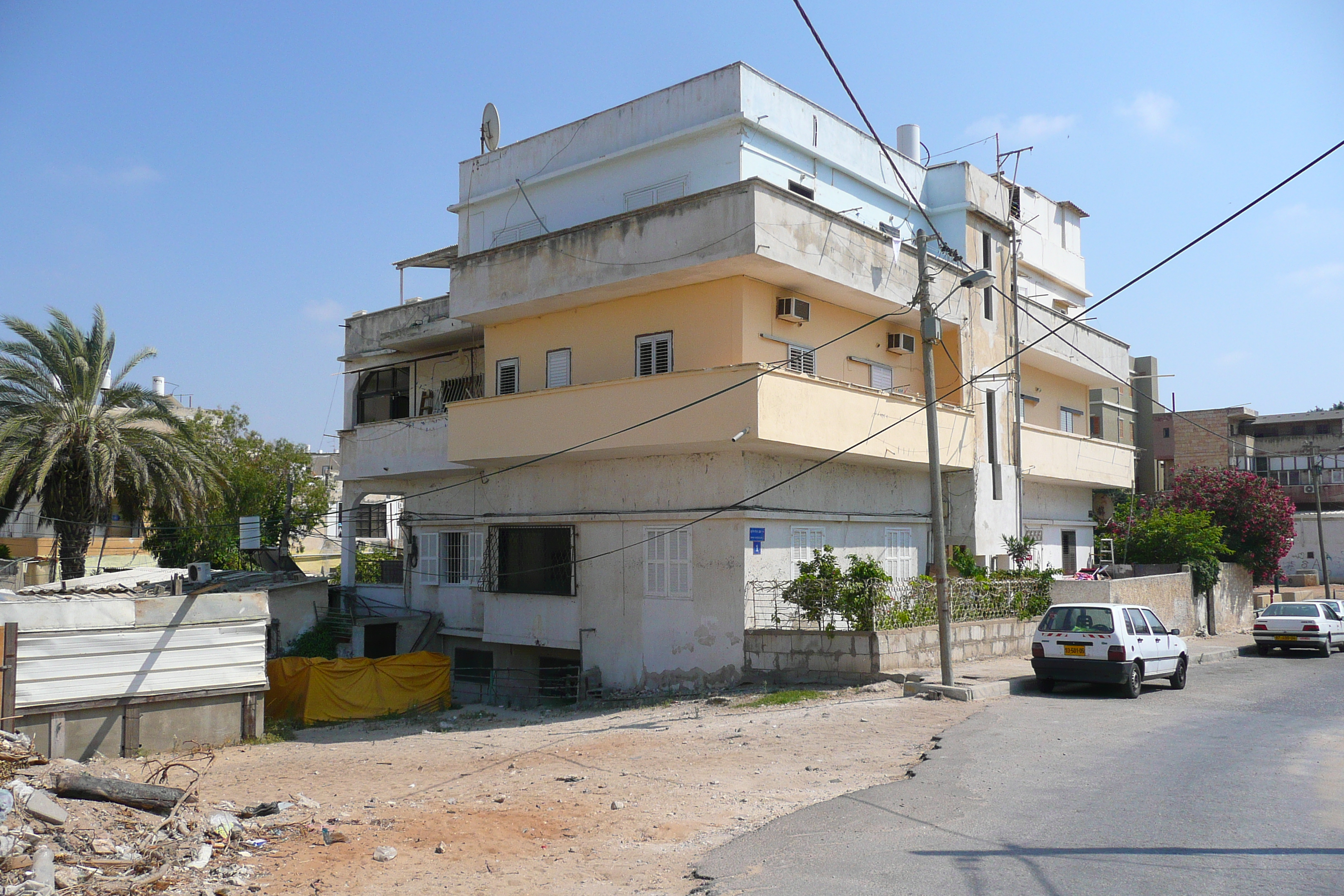 Picture Israel Tel Aviv Yefet Street 2007-06 9 - Center Yefet Street