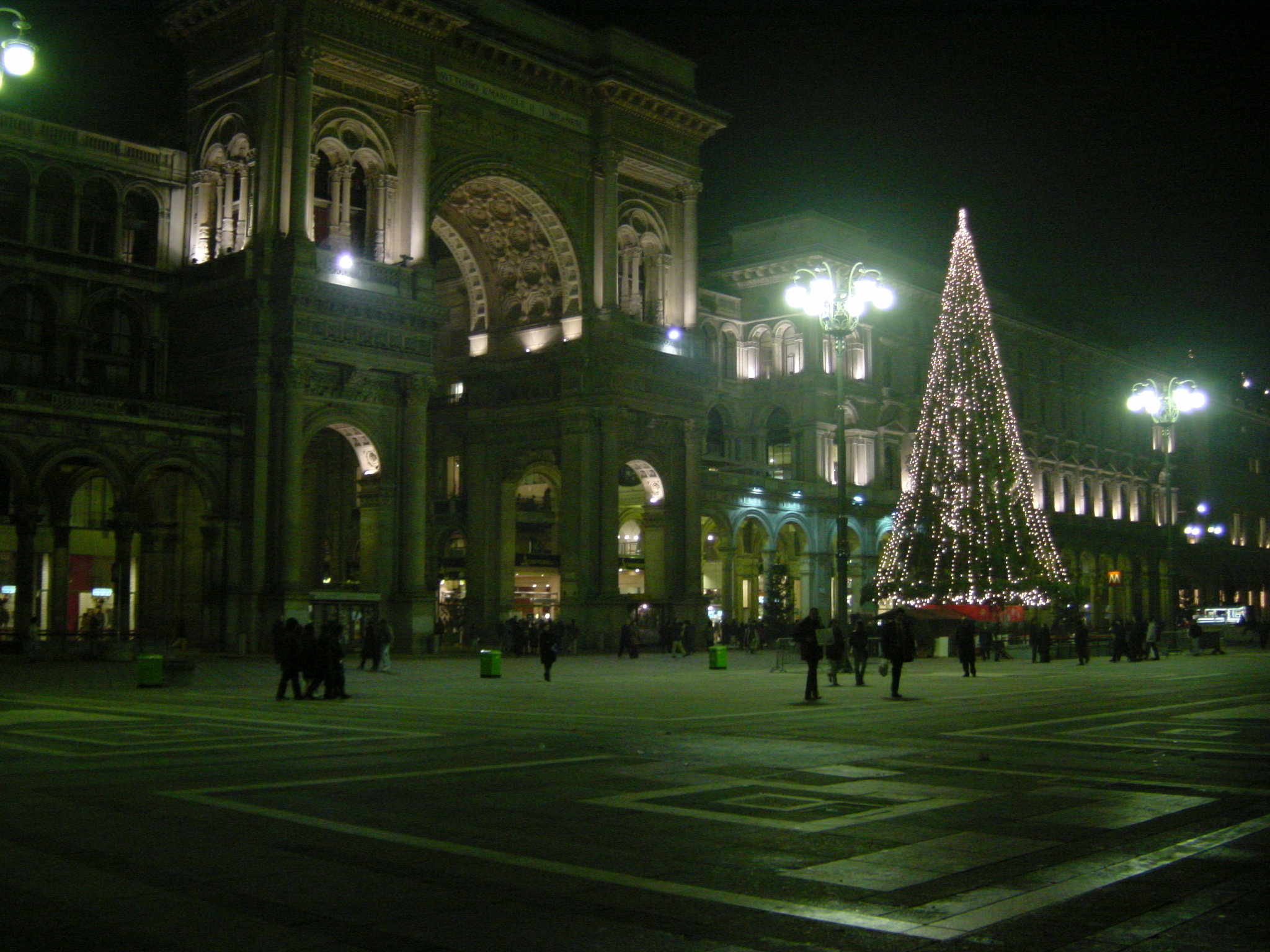 Picture Italy Milan 2000-12 50 - Tour Milan