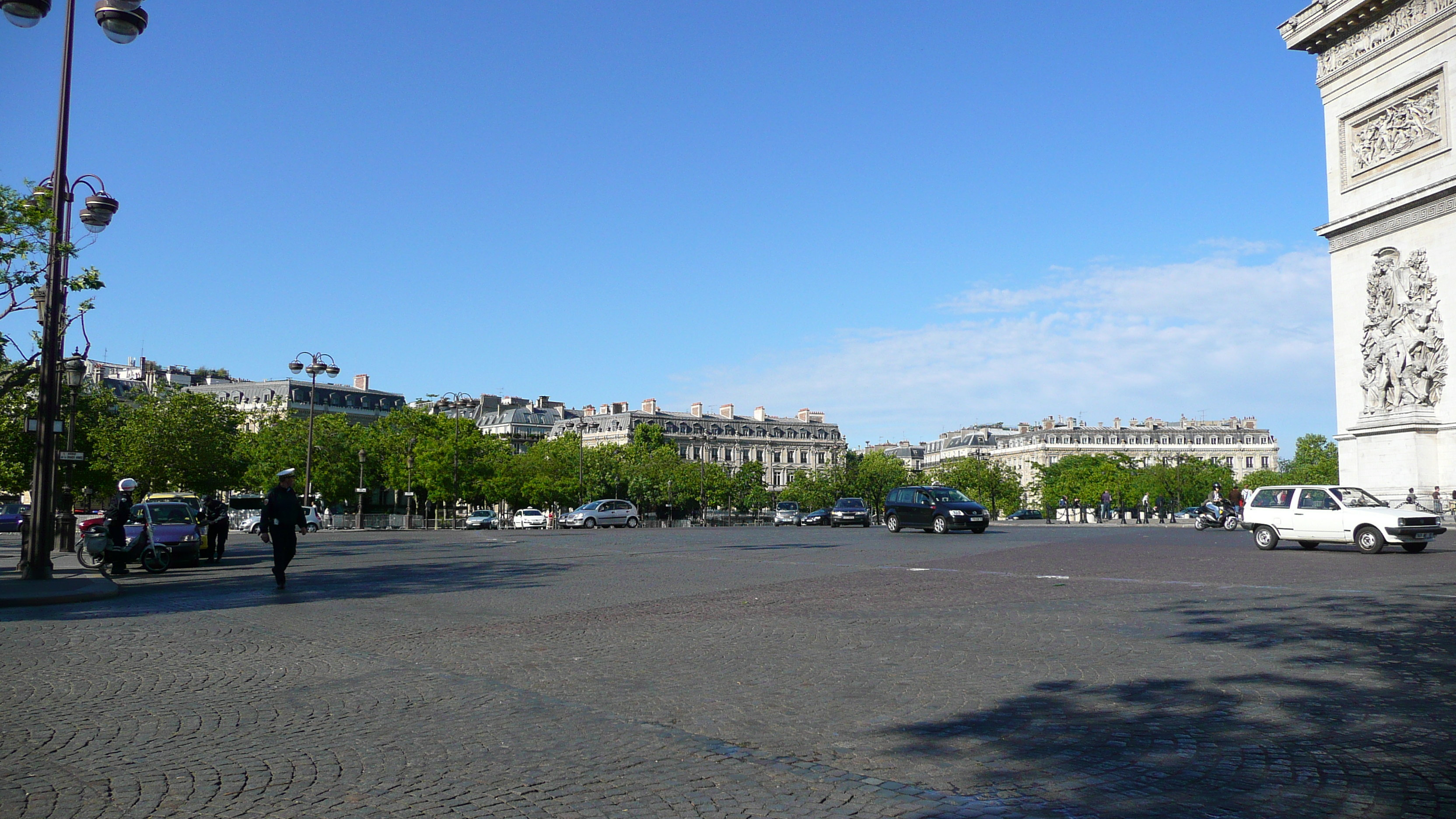 Picture France Paris Etoile and Arc de Triomphe 2007-05 6 - Discovery Etoile and Arc de Triomphe