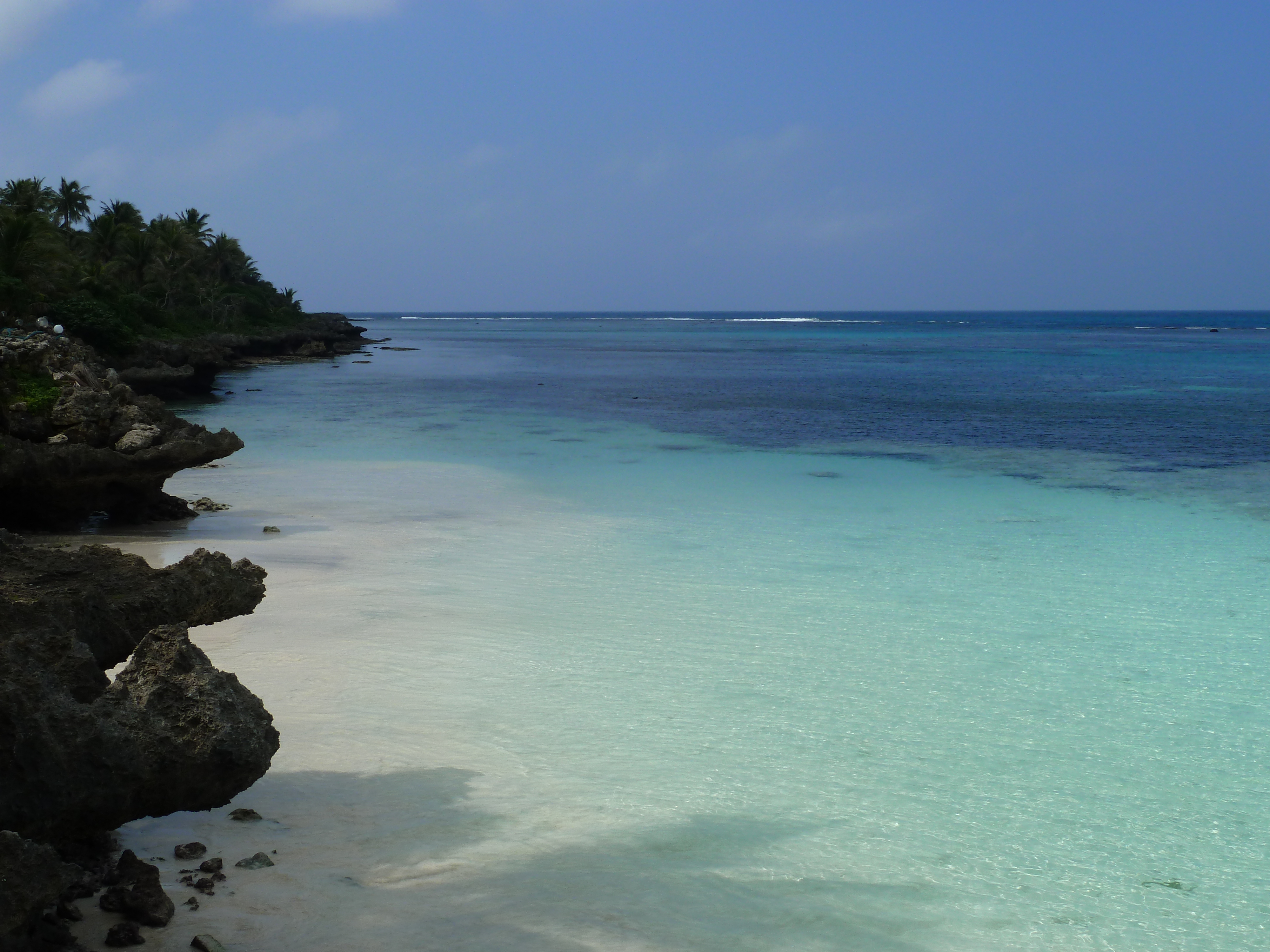 Picture New Caledonia Lifou Luecila 2010-05 15 - Center Luecila