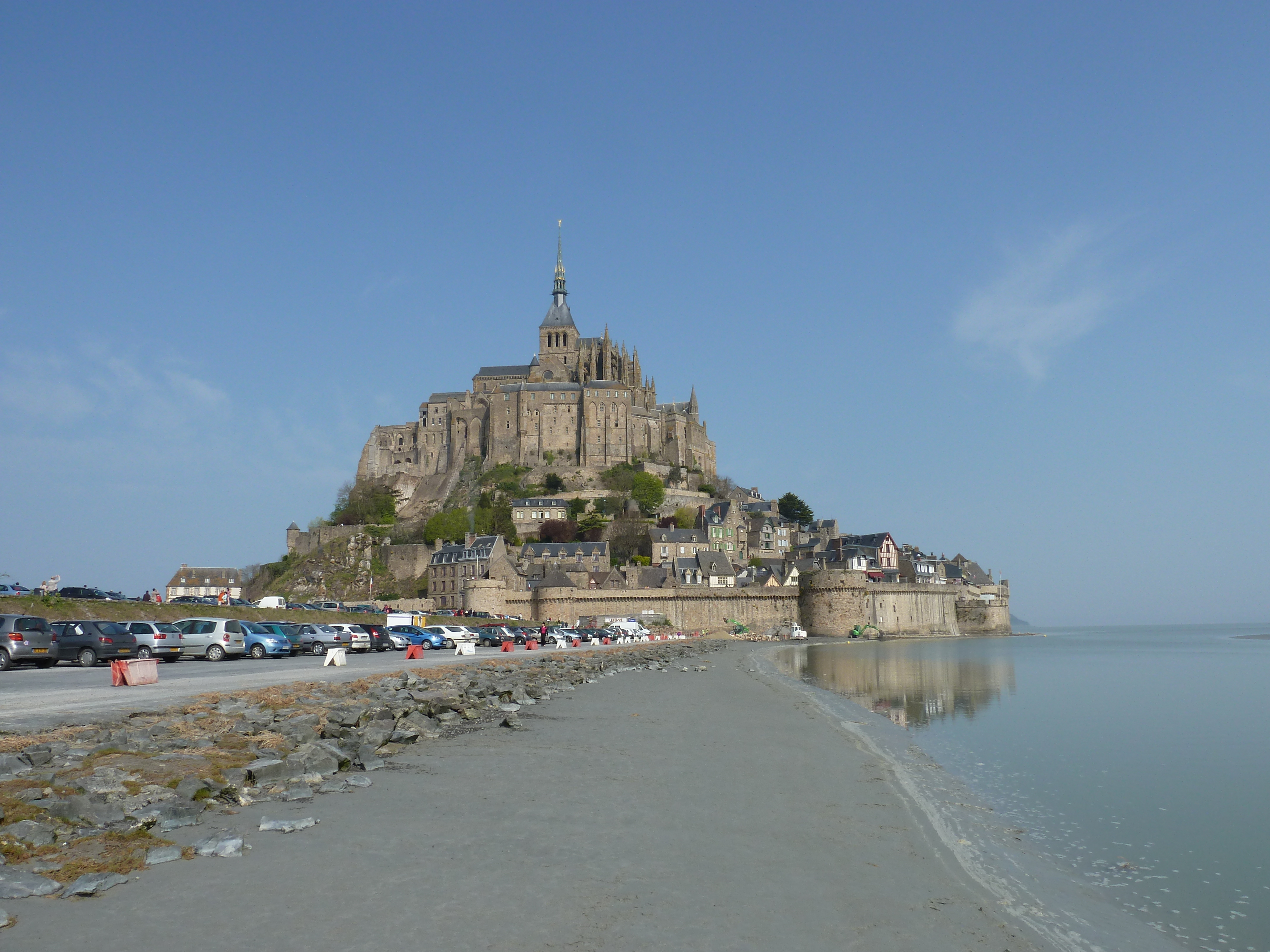 Picture France Mont St Michel 2010-04 42 - Recreation Mont St Michel