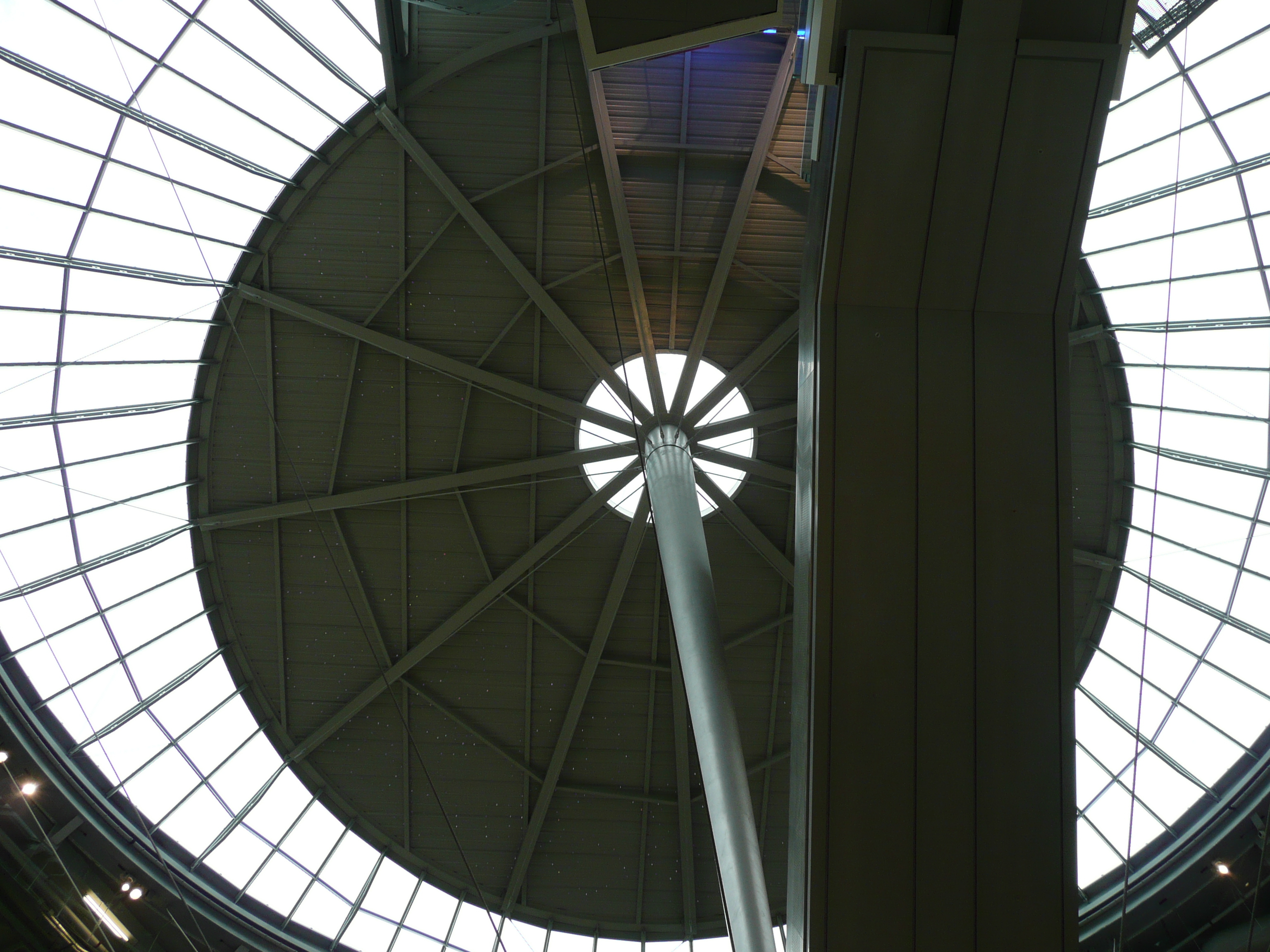 Picture France Paris La Defense Les Quatre Temps 2007-05 10 - Discovery Les Quatre Temps