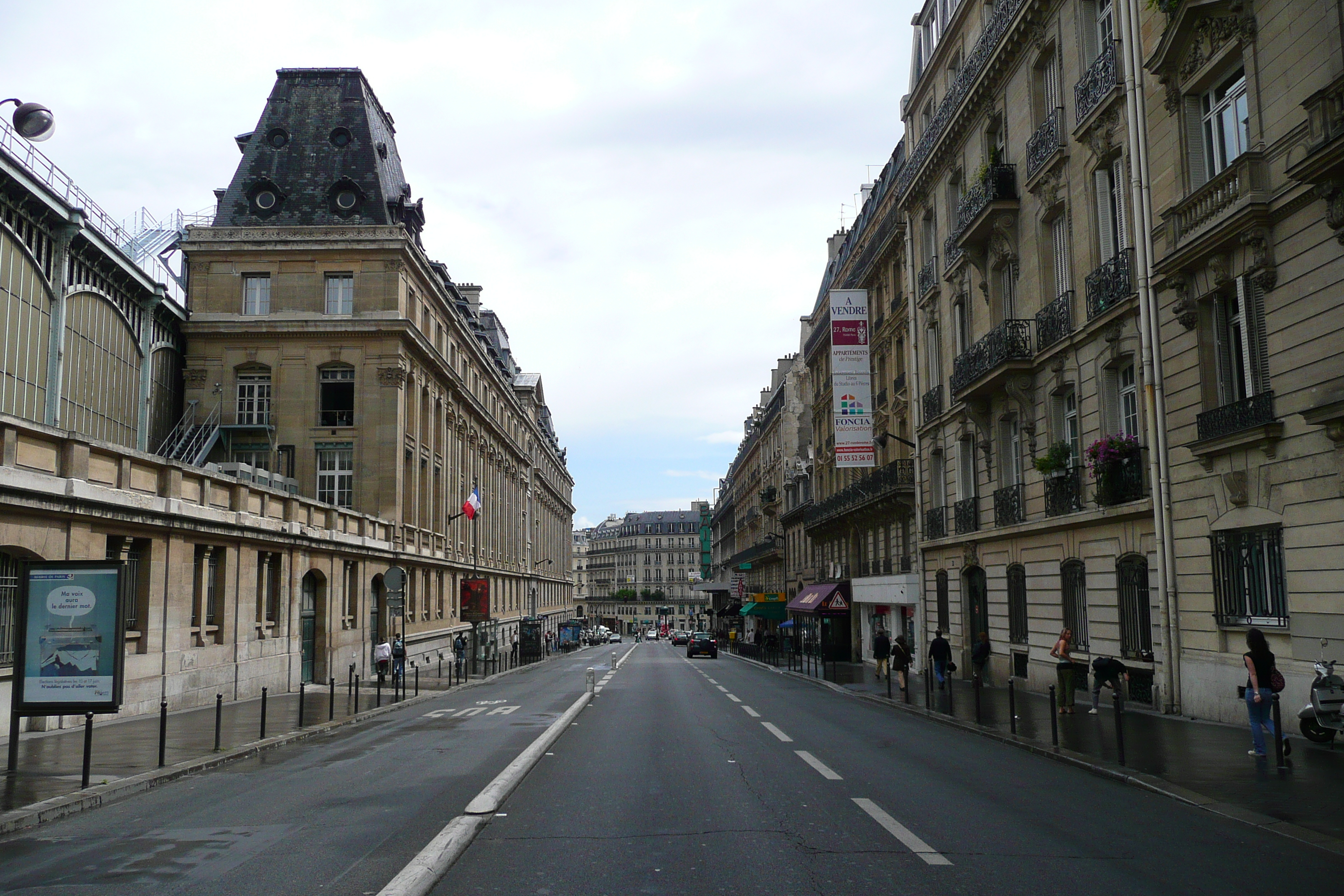 Picture France Paris Rue de Rome 2007-06 1 - Tour Rue de Rome