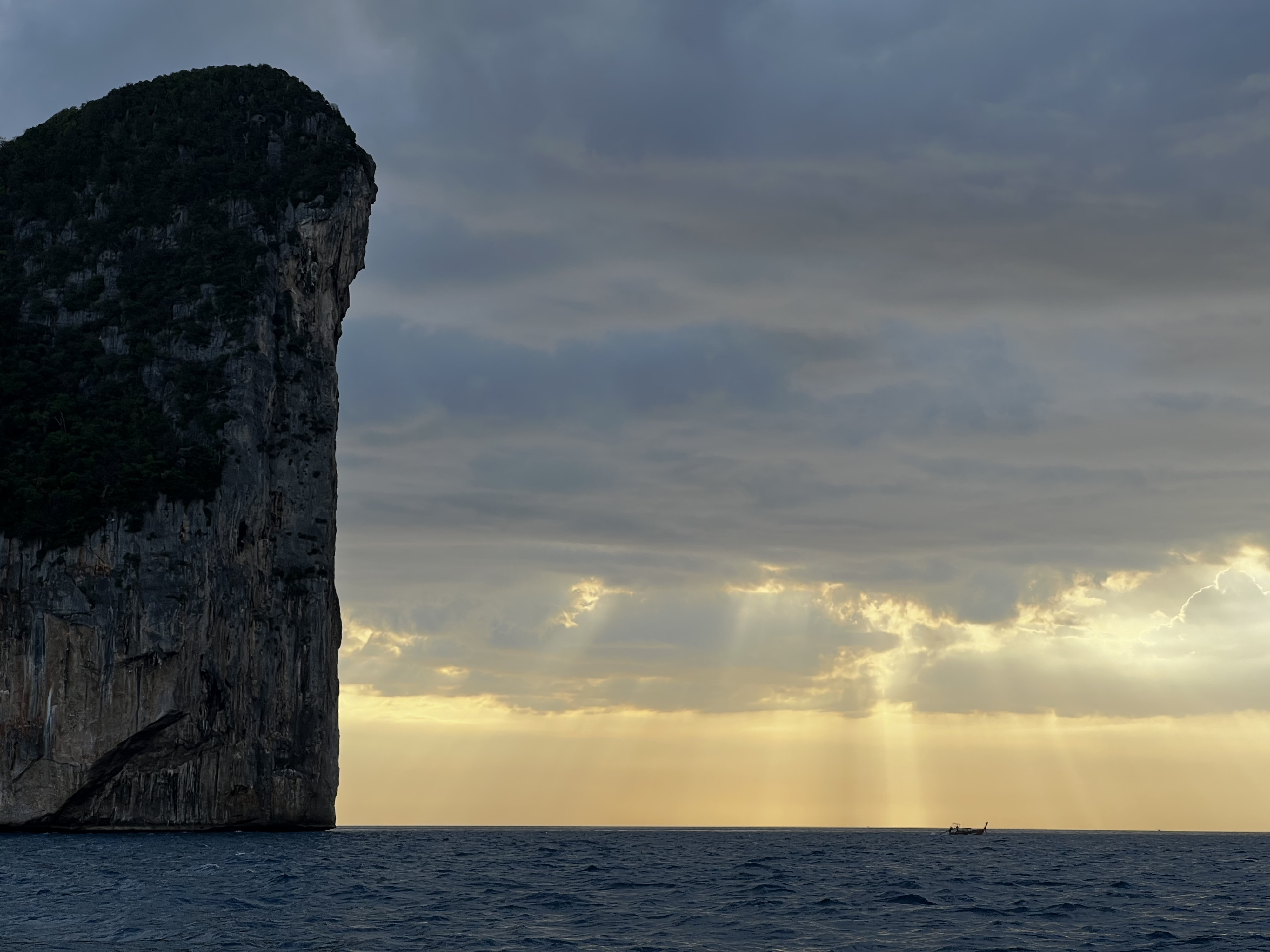 Picture Thailand Ko Phi Phi Ley 2021-12 8 - Journey Ko Phi Phi Ley