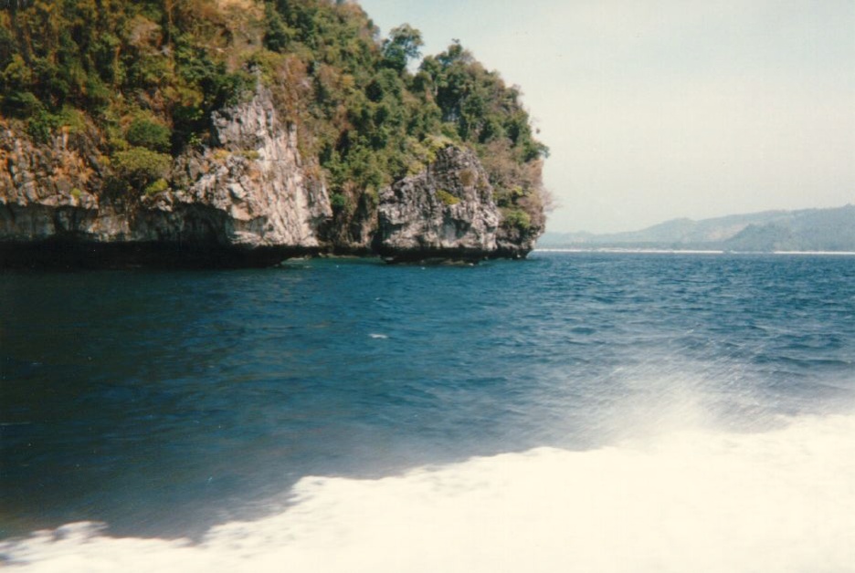 Picture Thailand Ko Phi Phi 1989-02 7 - Recreation Ko Phi Phi