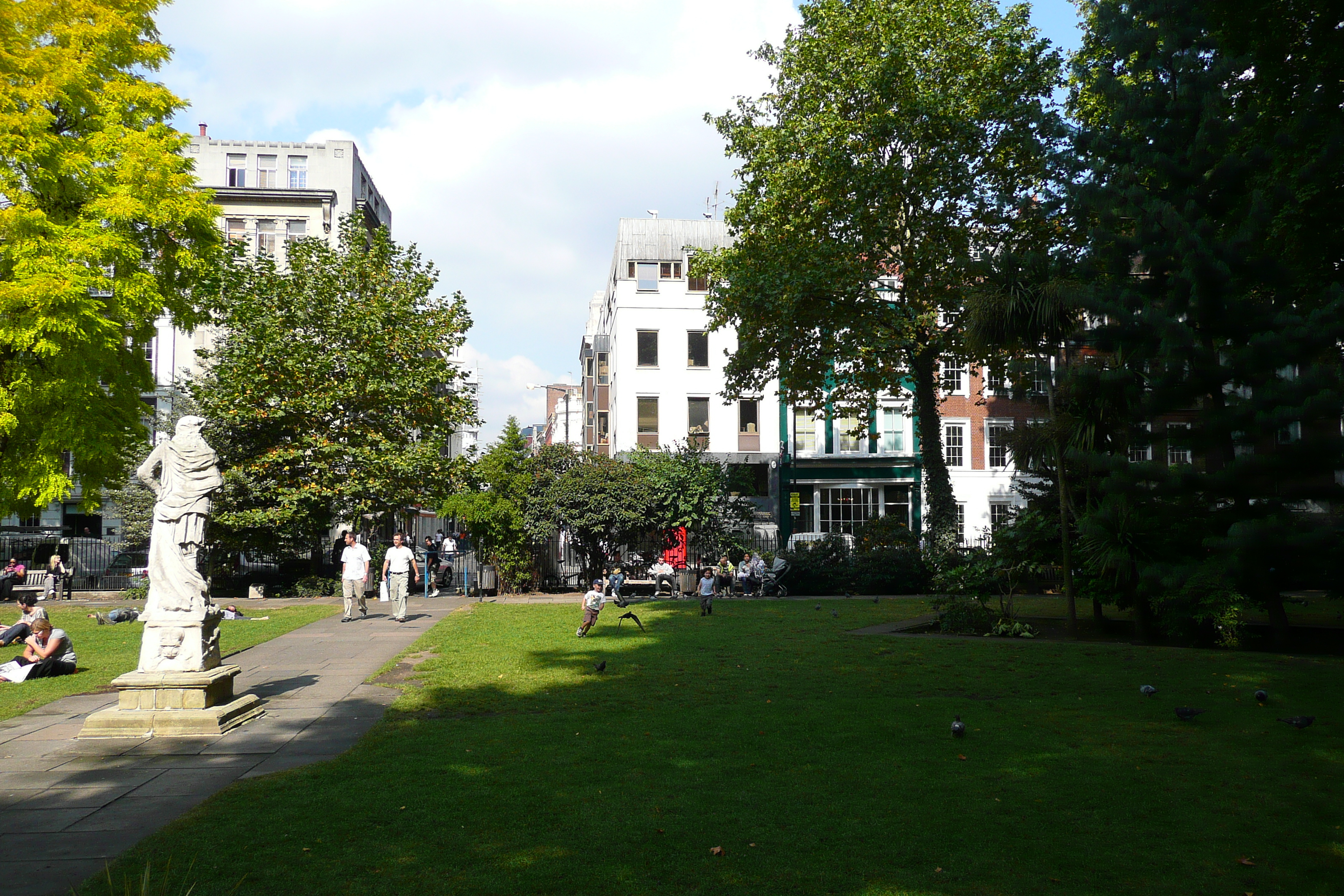 Picture United Kingdom London Soho Square 2007-09 37 - Discovery Soho Square