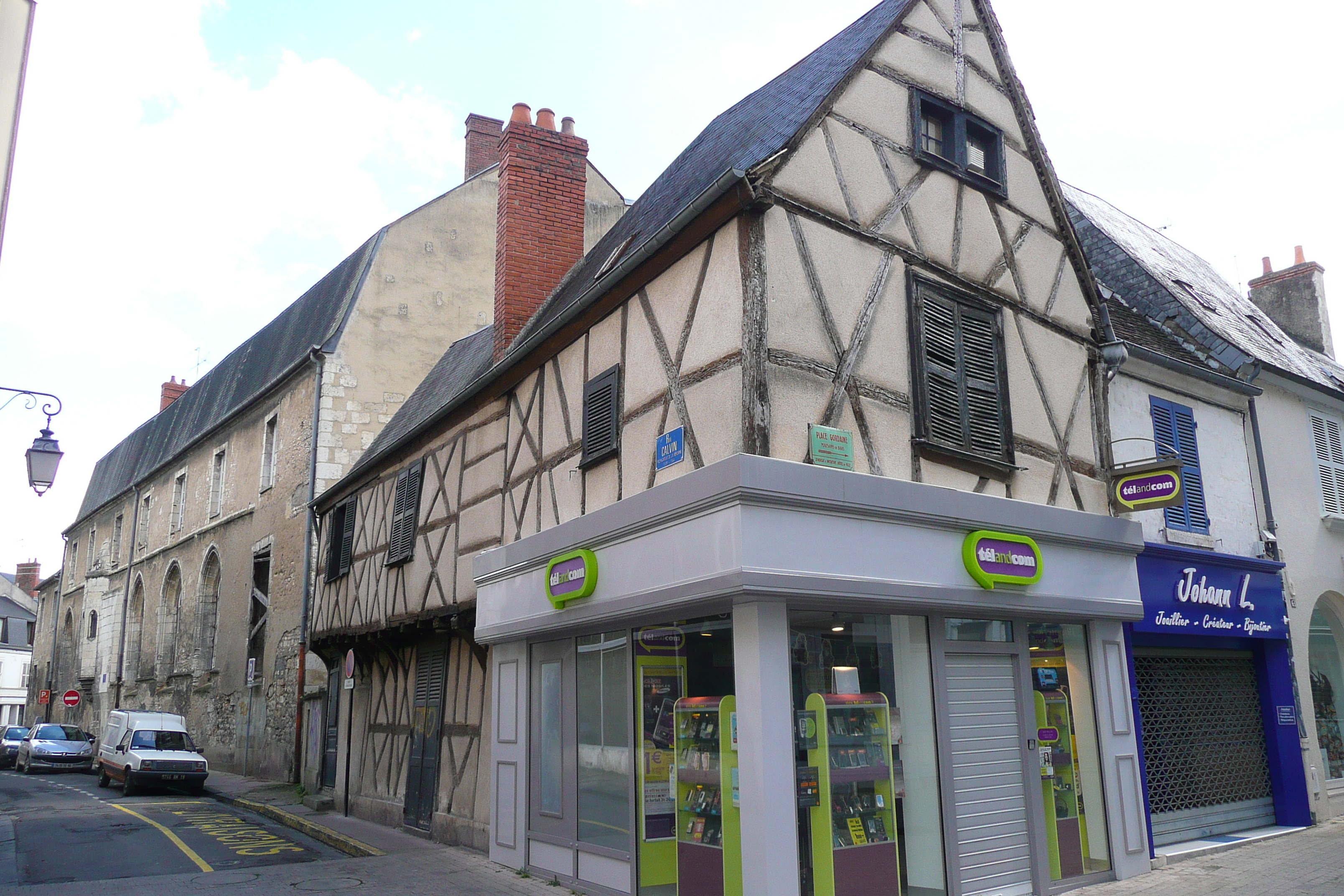 Picture France Bourges 2008-04 23 - History Bourges