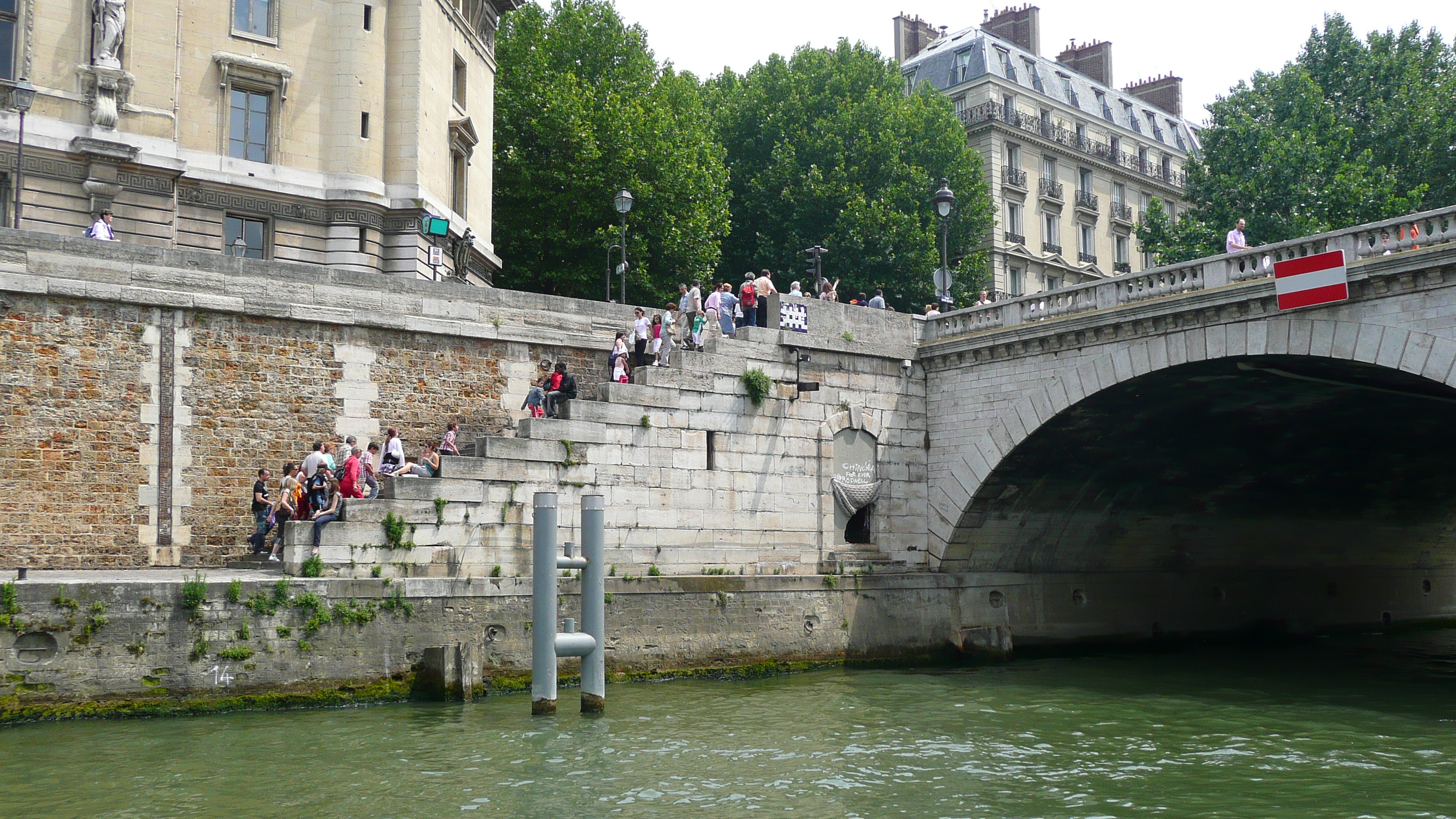 Picture France Paris Batobus Trip 2007-06 52 - Tours Batobus Trip