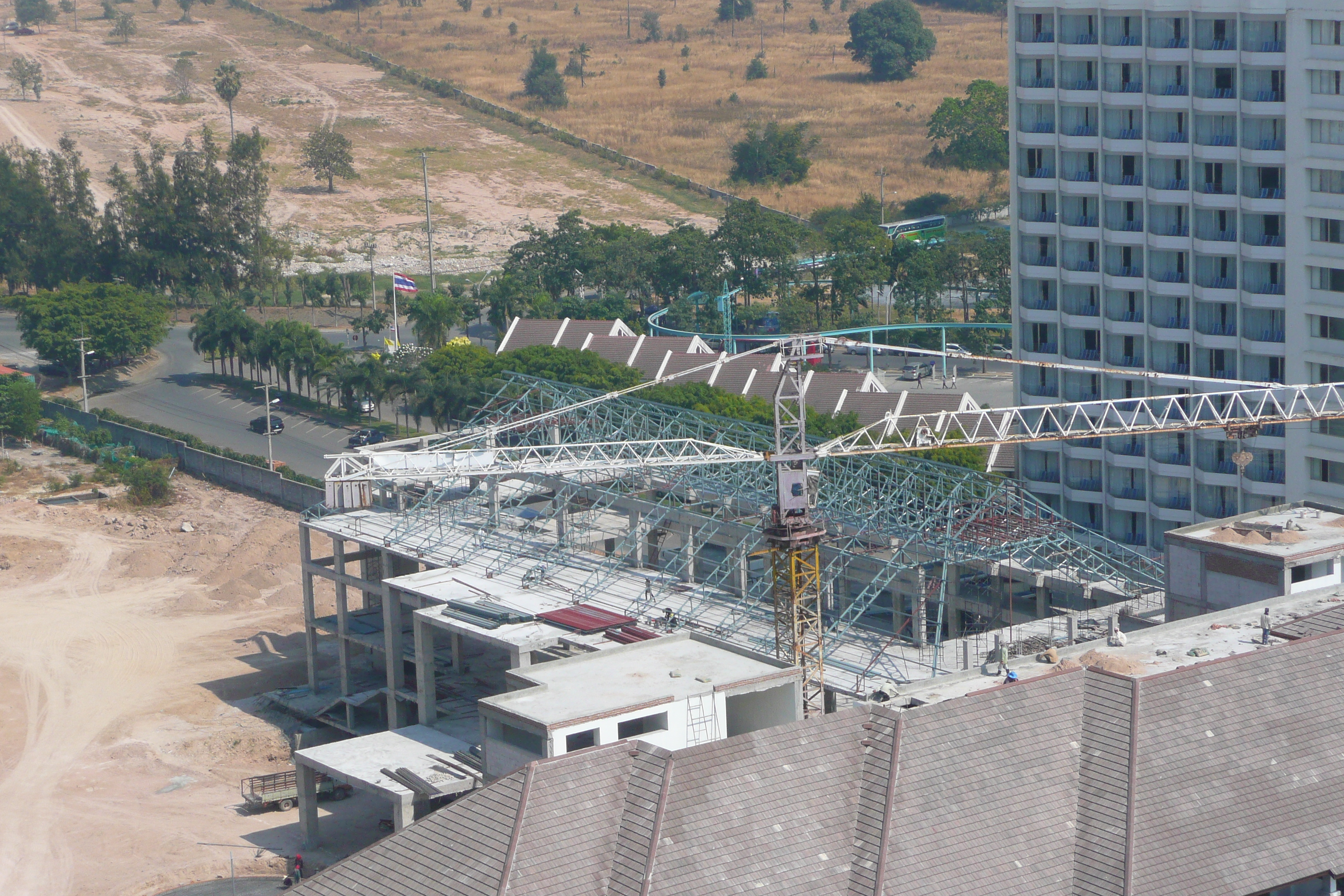 Picture Thailand Pattaya iBeach Resort iBeach Room and Pool Building 2009-01 3 - Tours iBeach Room and Pool Building