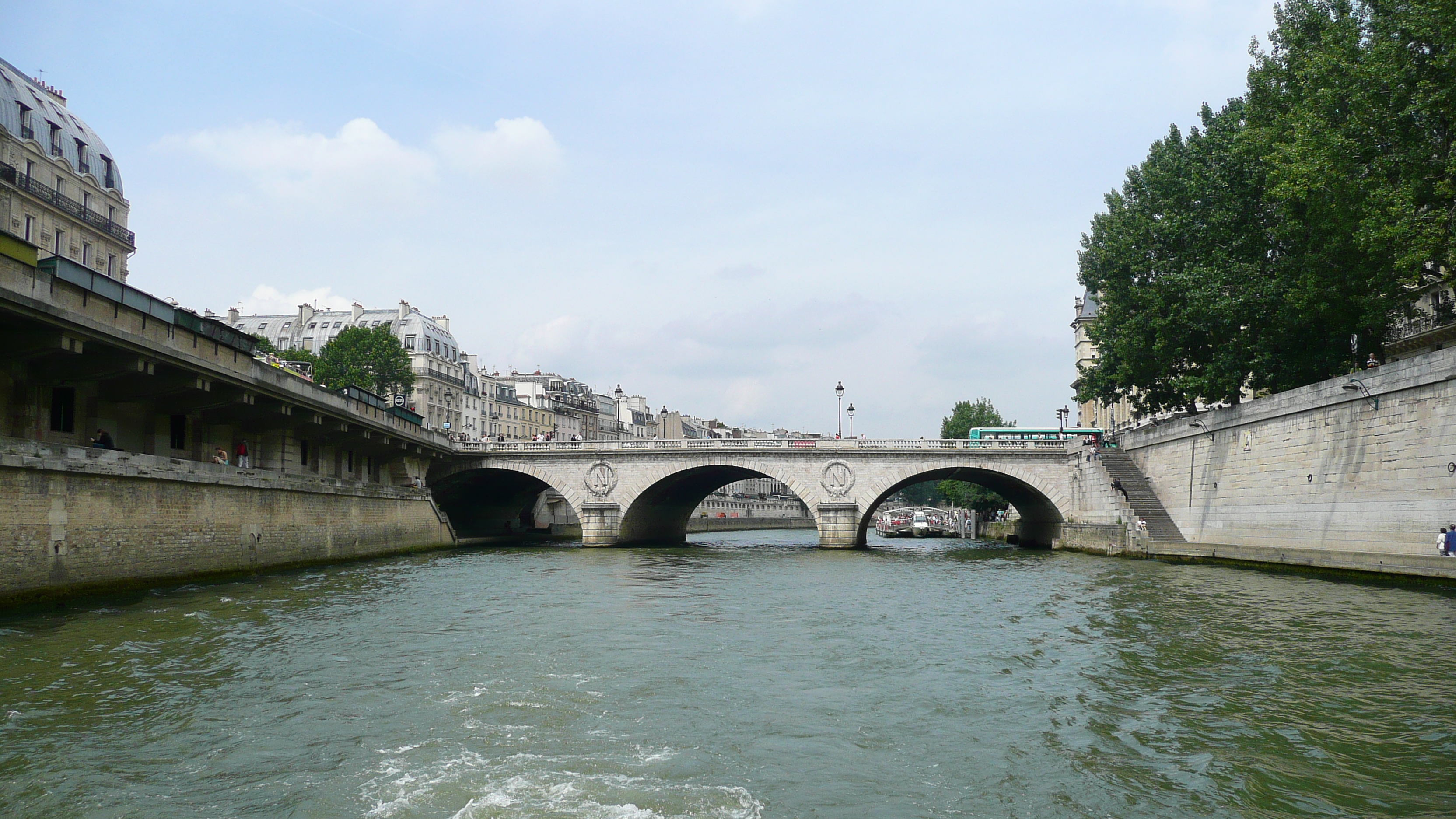 Picture France Paris Seine river 2007-06 248 - Center Seine river