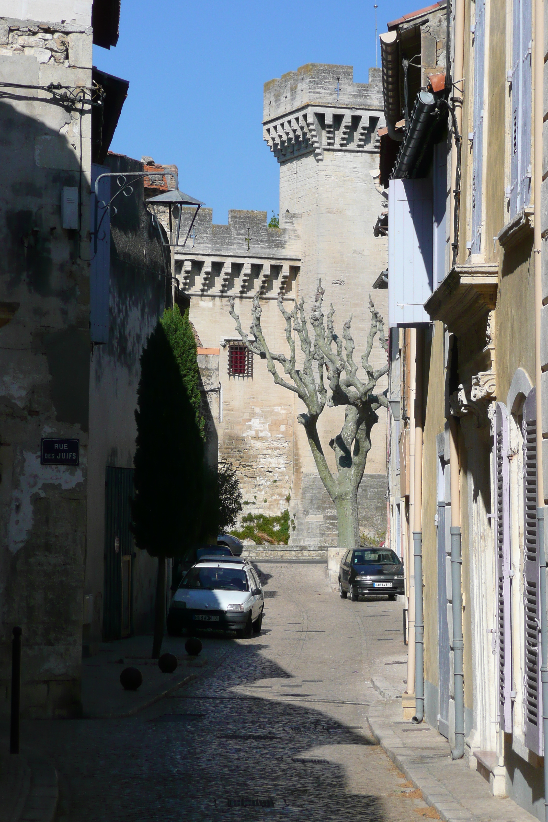 Picture France Tarascon 2008-04 38 - Tours Tarascon