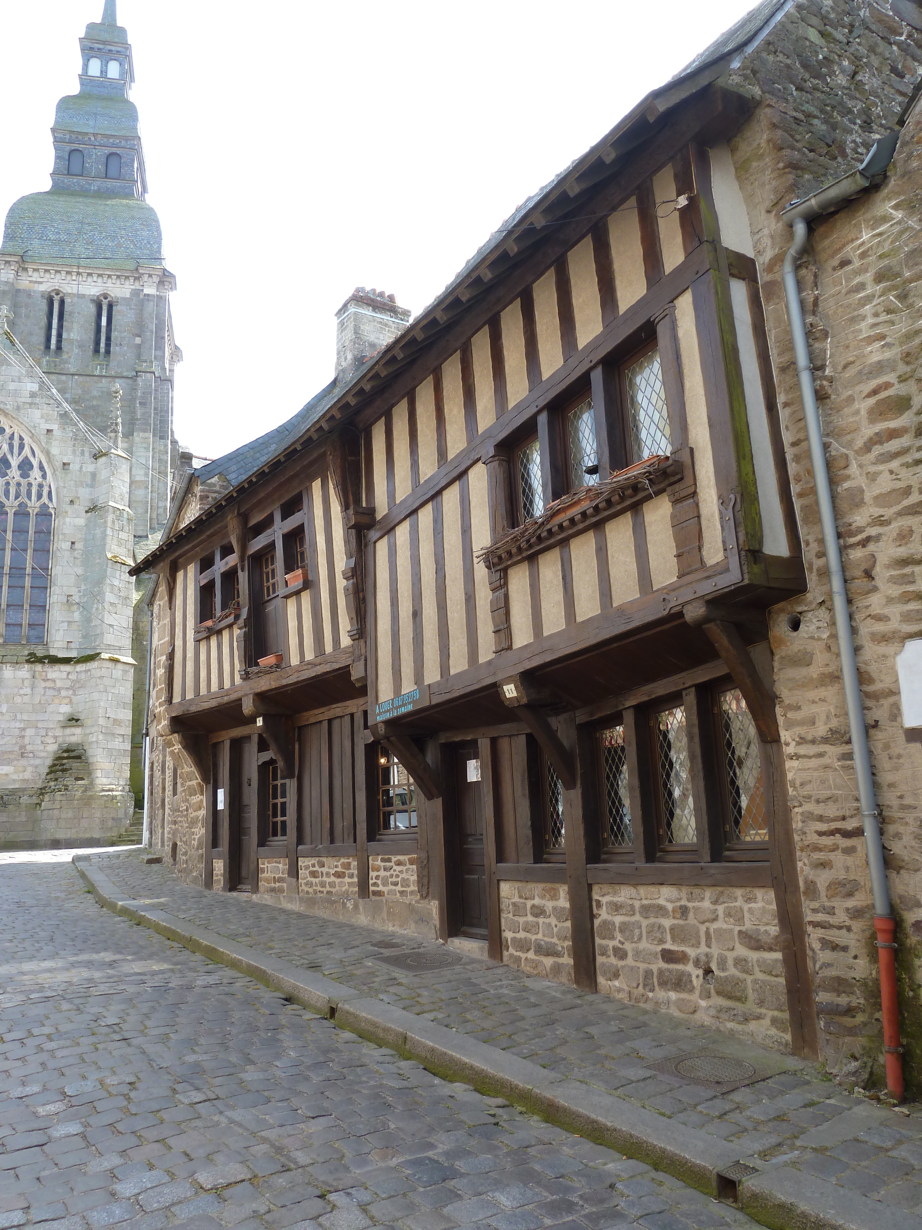 Picture France Dinan 2010-04 142 - Center Dinan